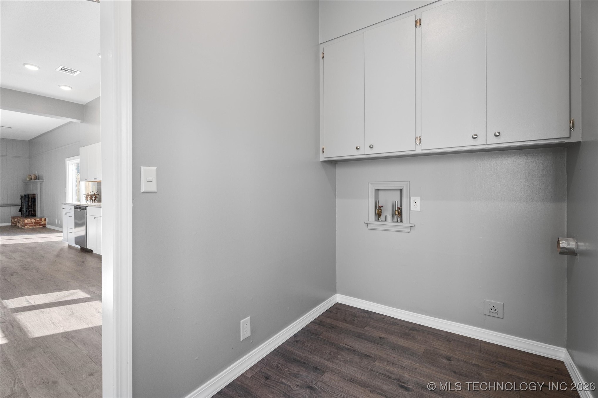 426 W 6th Street Property Photo 22