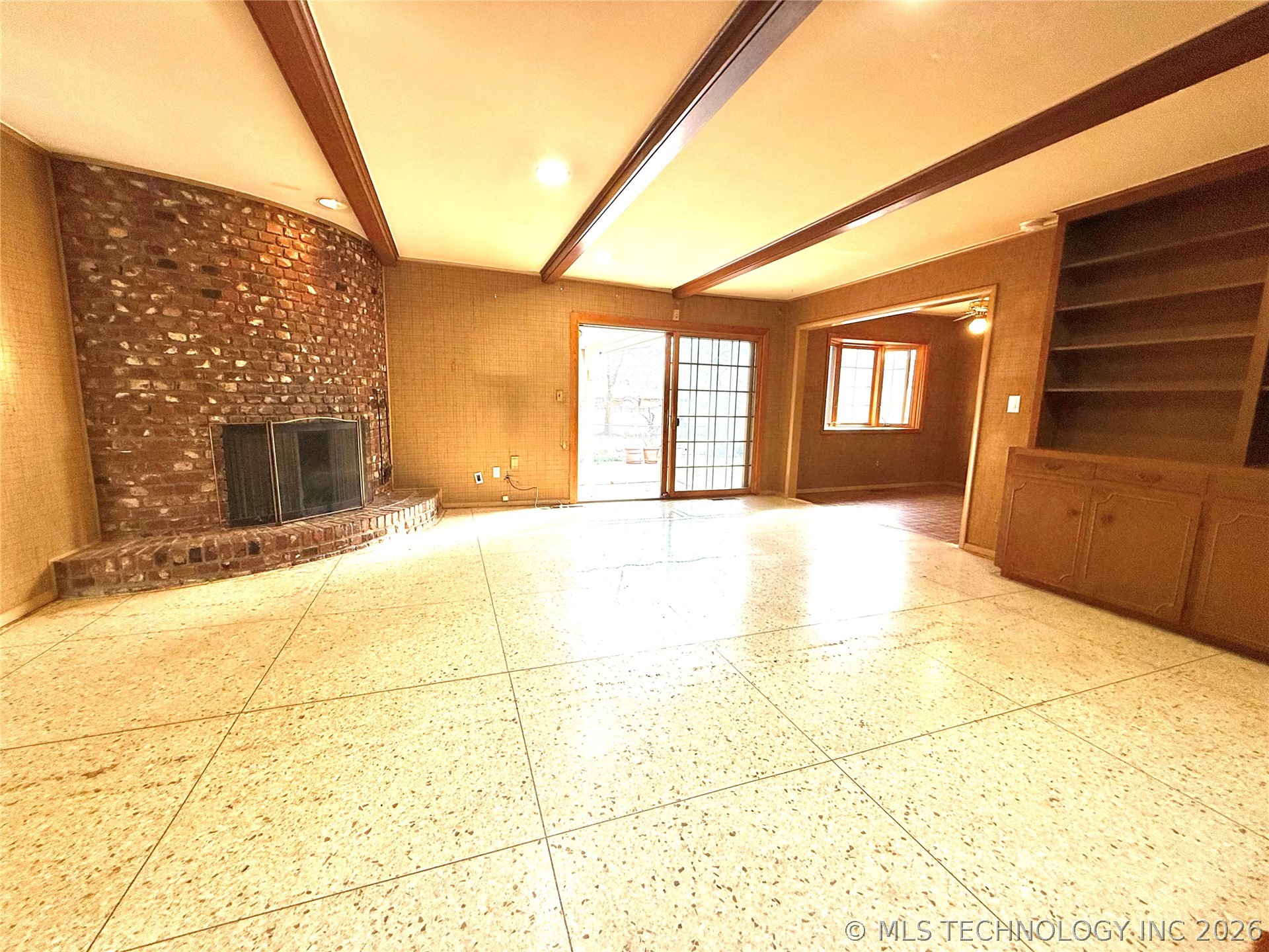 3710 E 43rd Place Property Photo 4