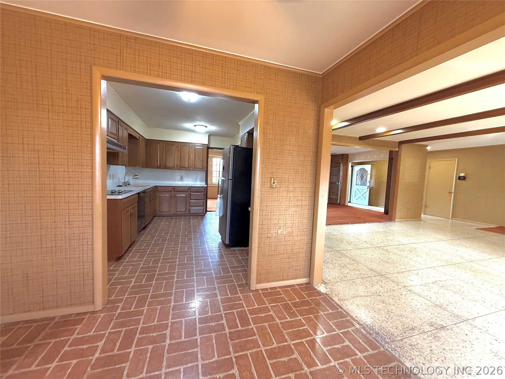 3710 E 43rd Place Property Photo 6