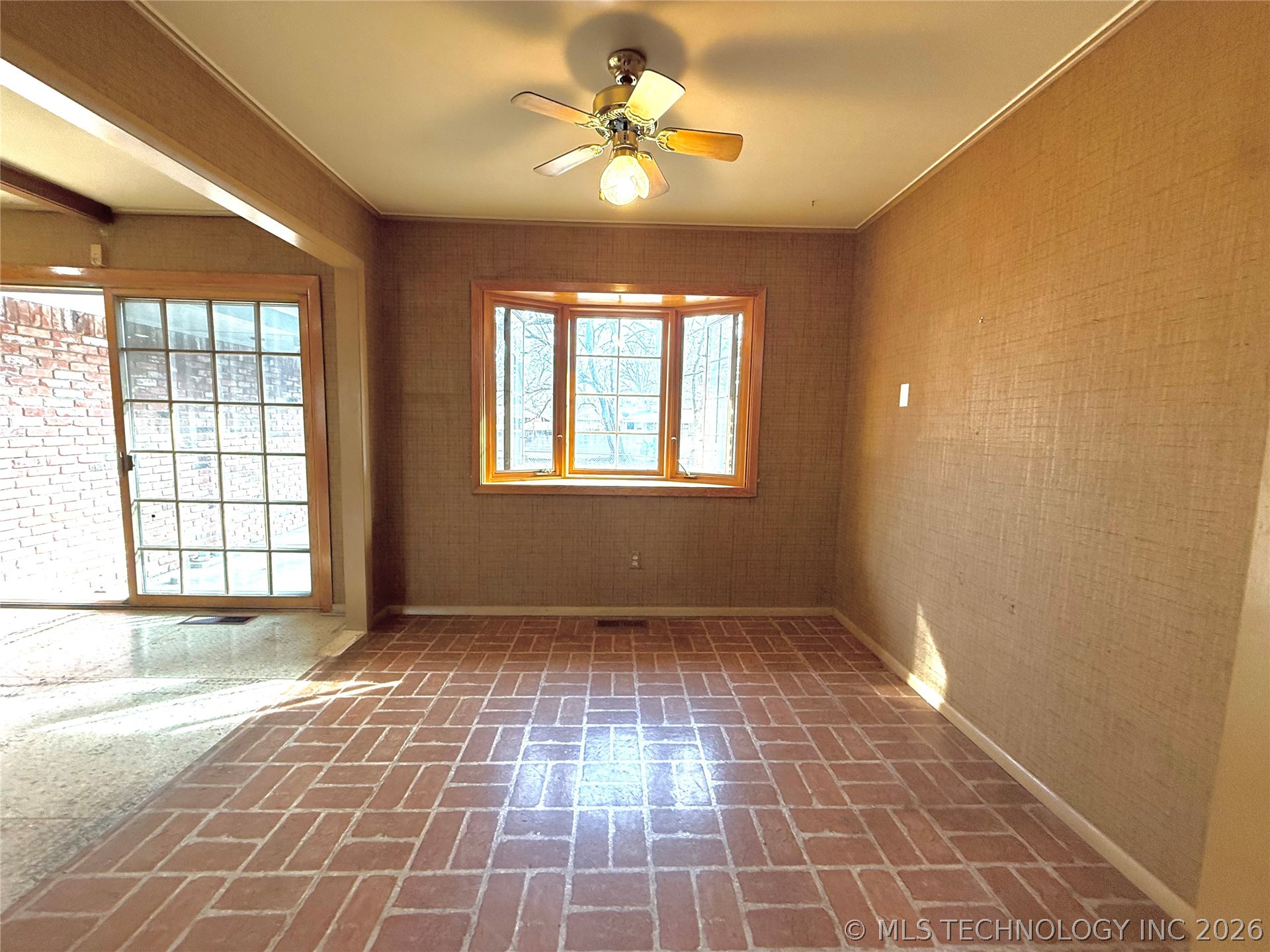 3710 E 43rd Place Property Photo 8