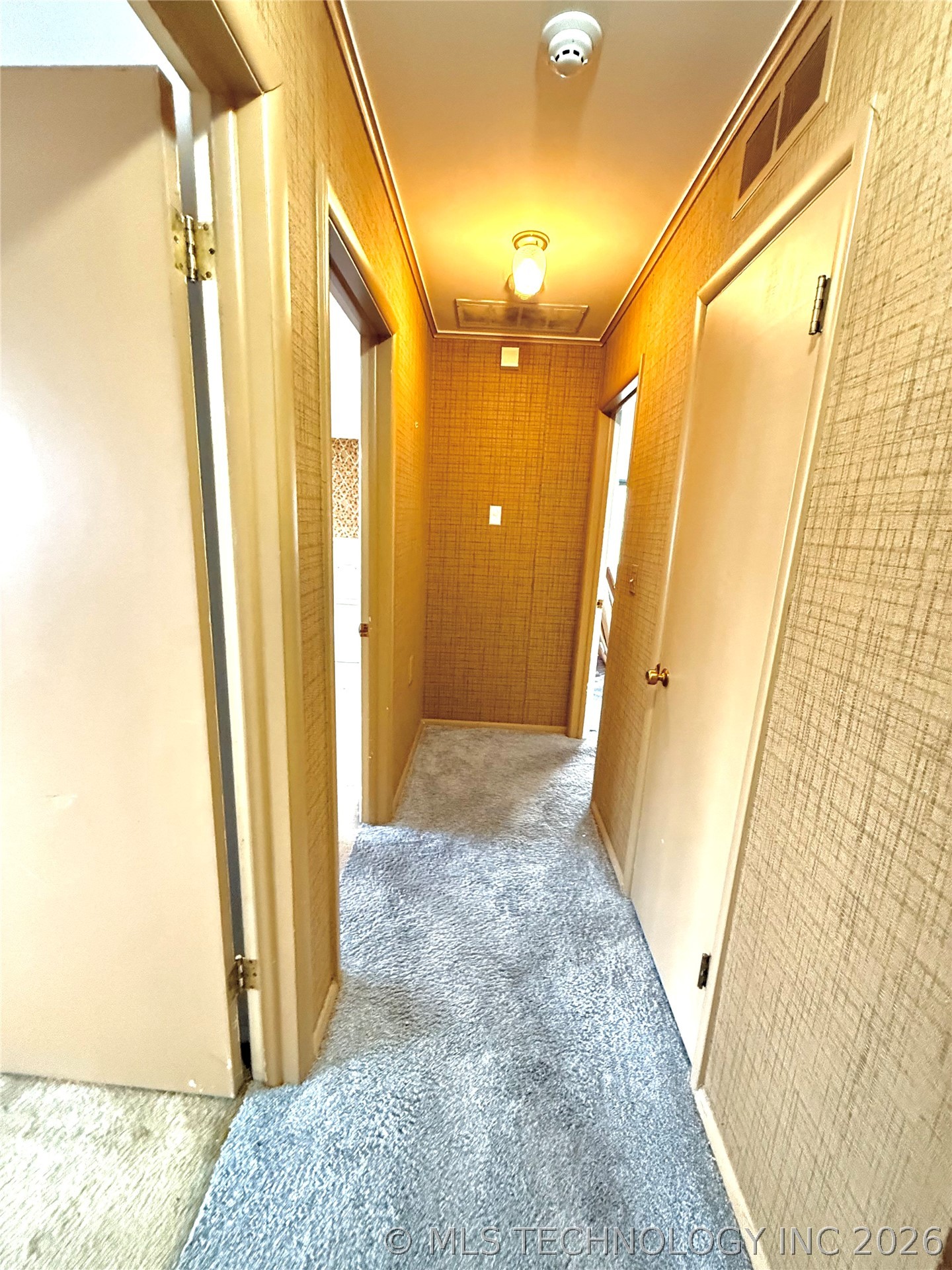 3710 E 43rd Place Property Photo 12