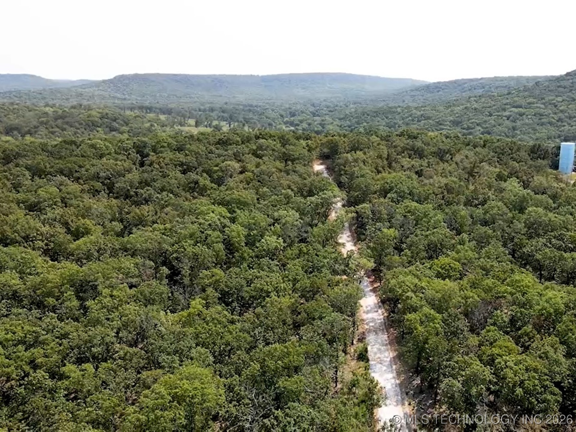 20530 S Chicken Creek Road Property Photo 10