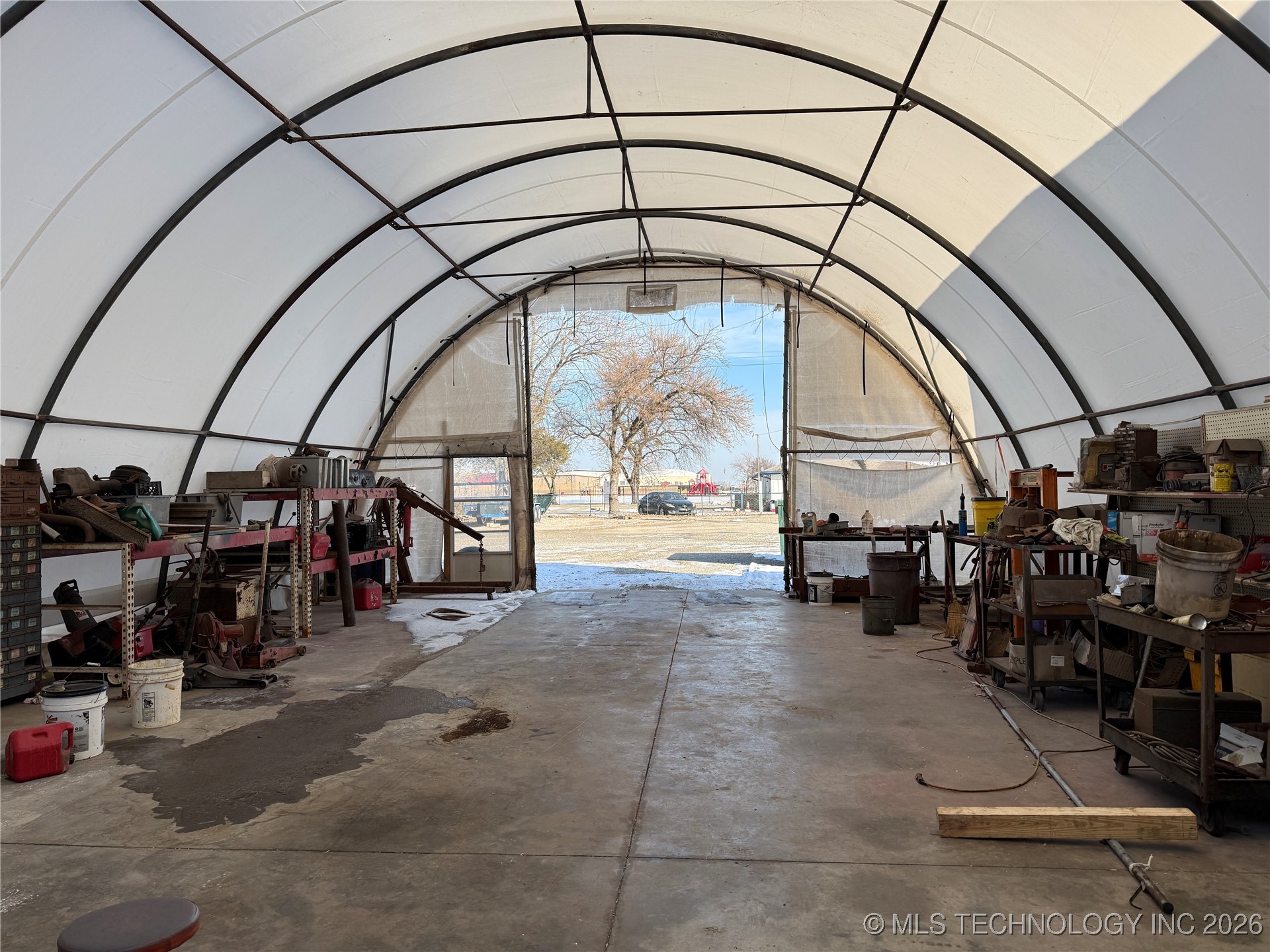 423 E 9th Street Property Photo 17