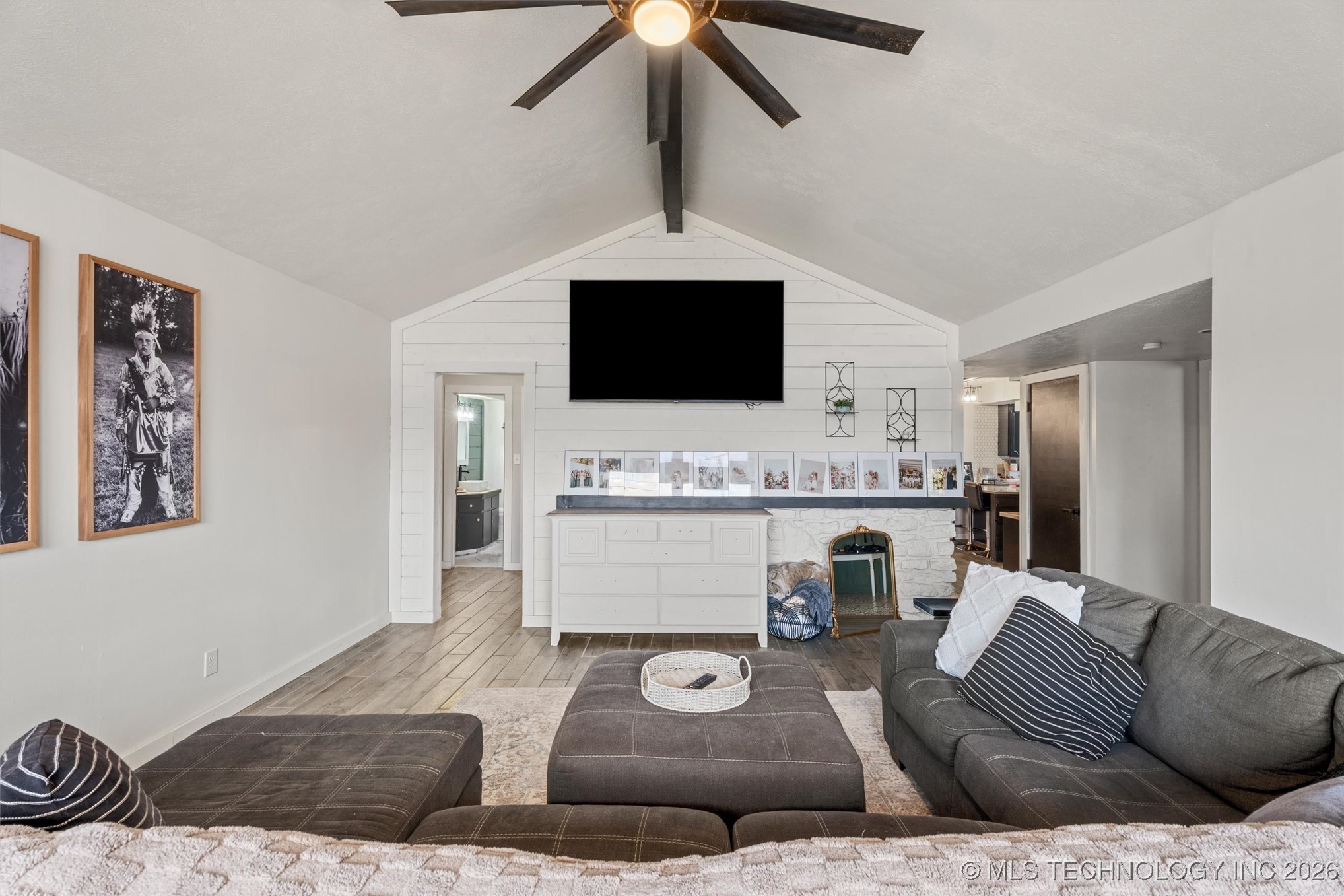 2401 Grandview Avenue Property Photo 4