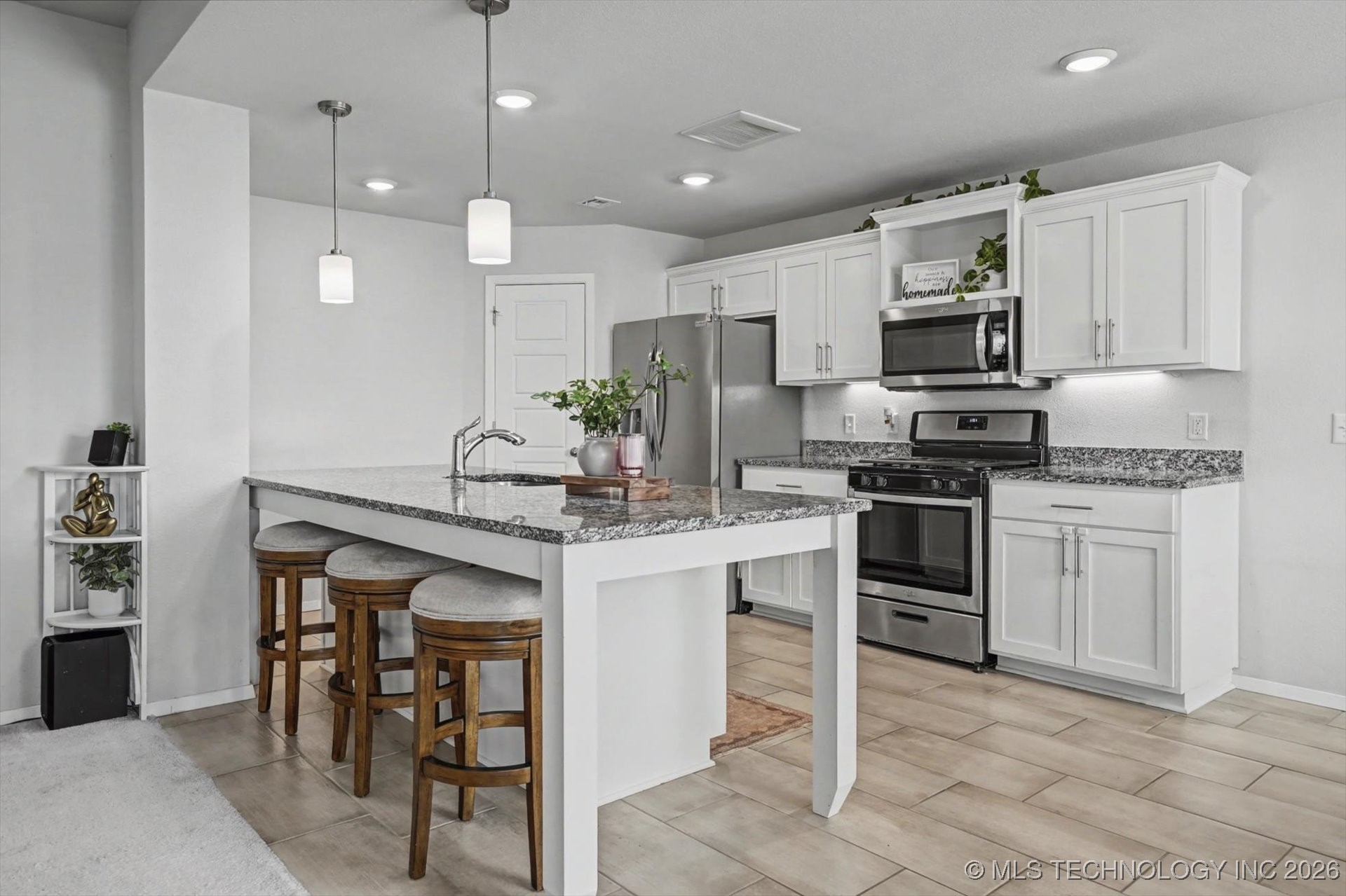 3131 W Yuma Court S Property Photo 9