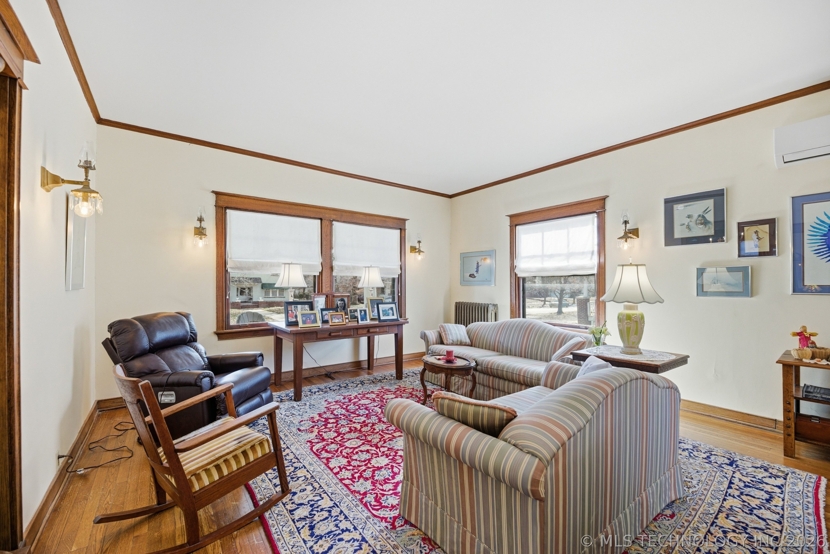 535 N 13th Property Photo 5