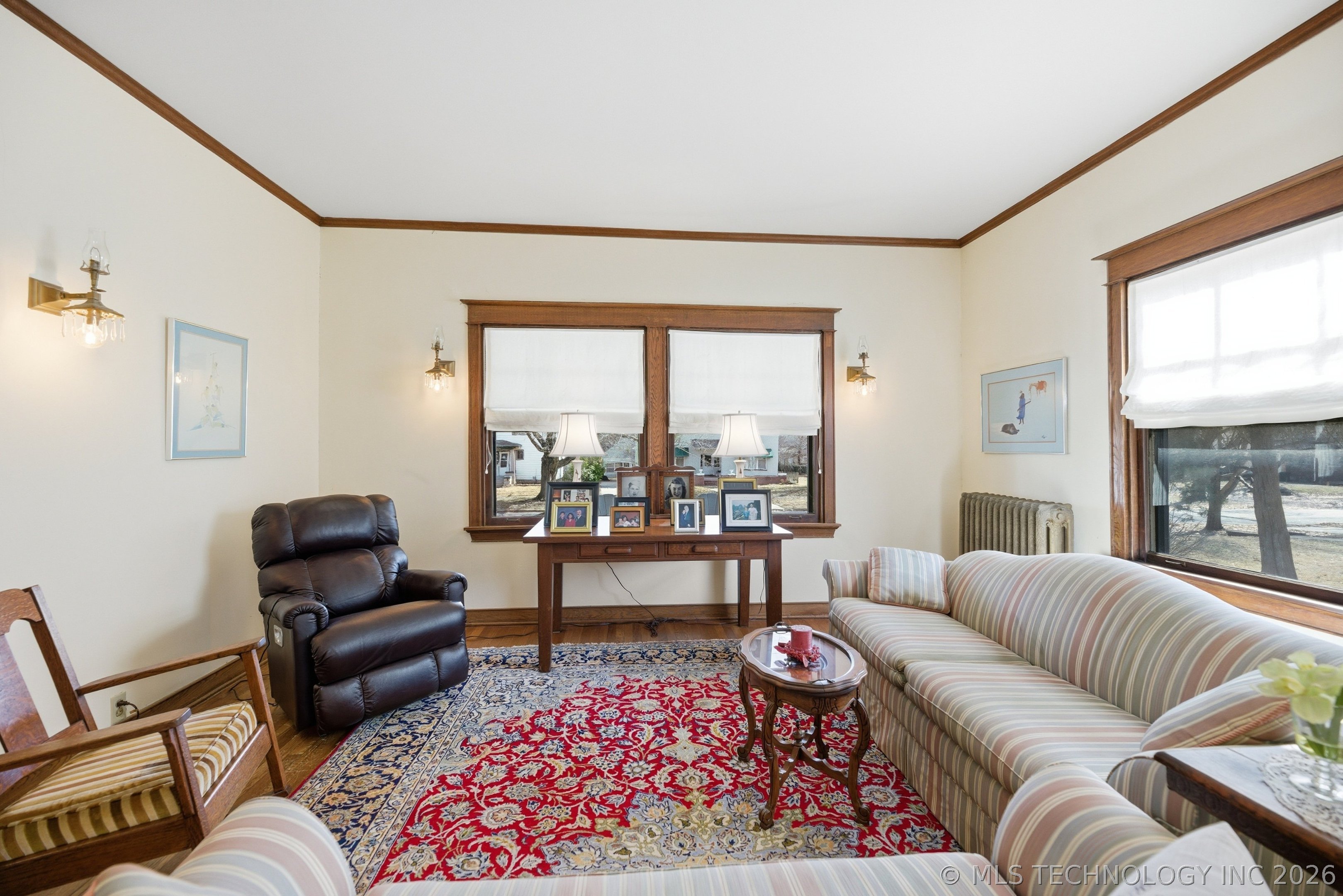 535 N 13th Property Photo 8