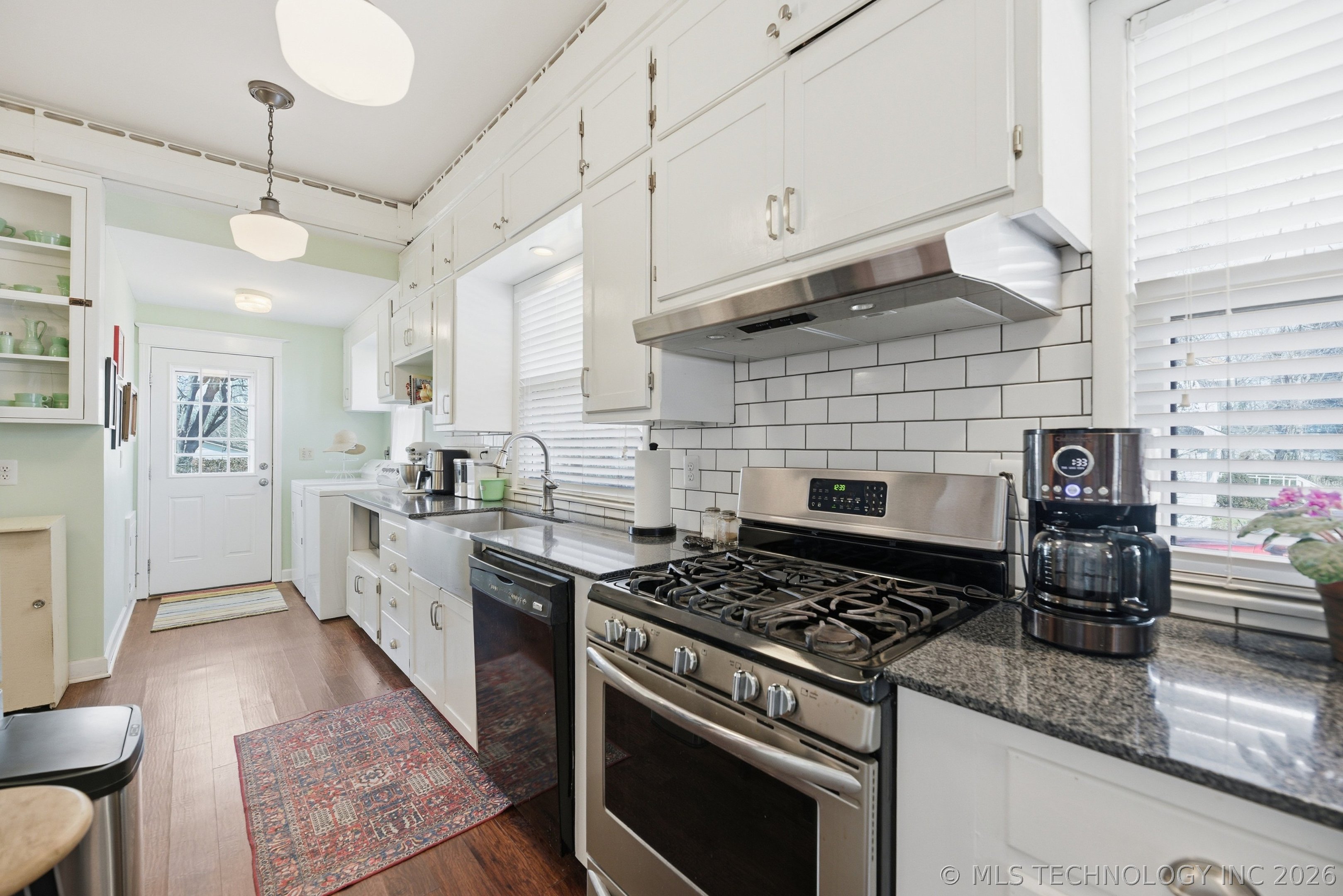 535 N 13th Property Photo 15