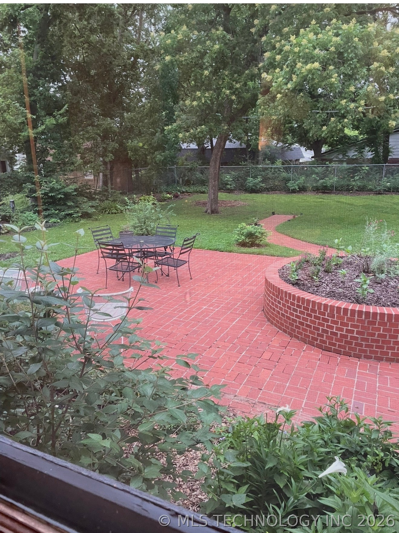 535 N 13th Property Photo 49