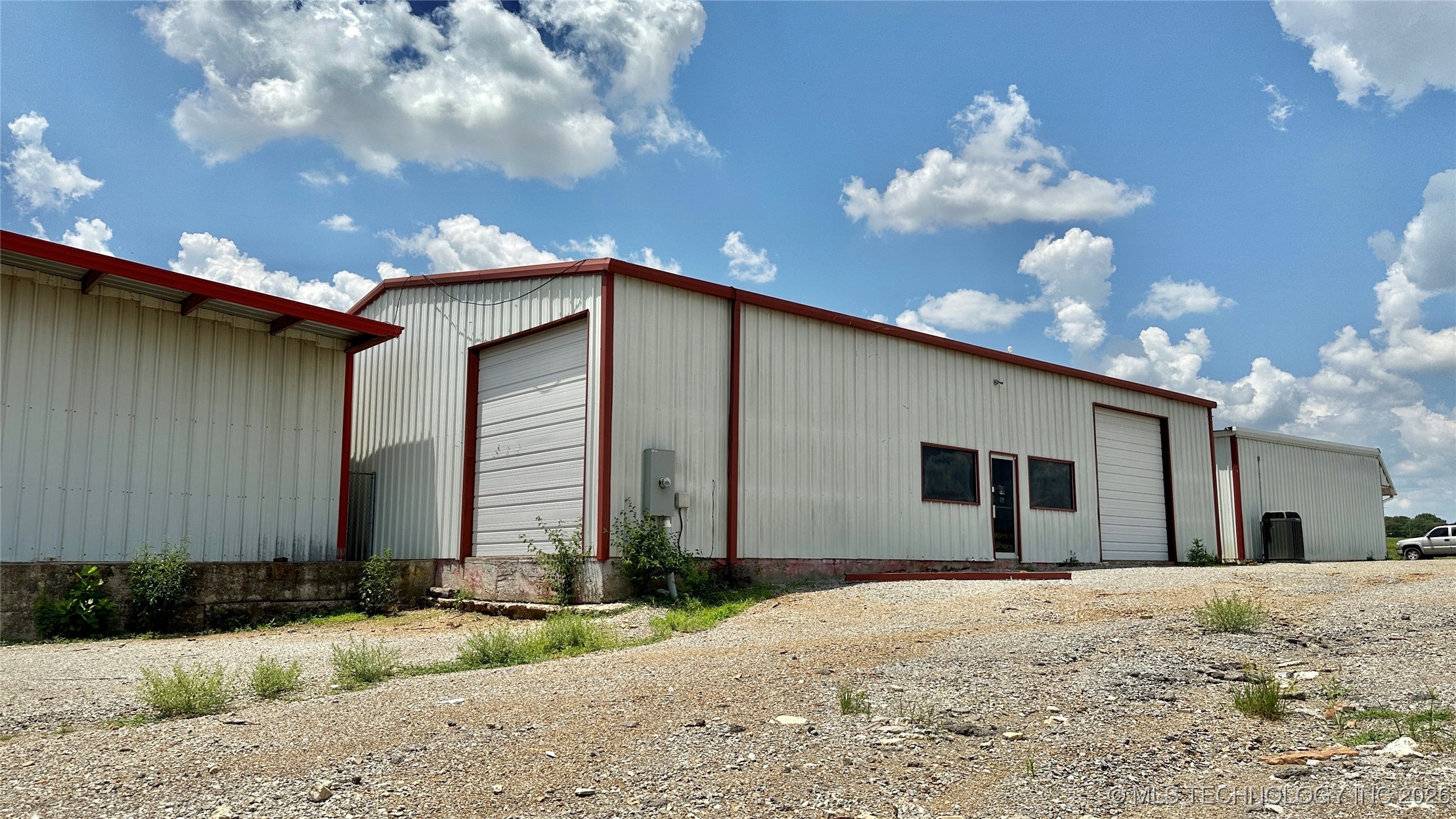 2046 N George Nigh Expressway Property Photo 25