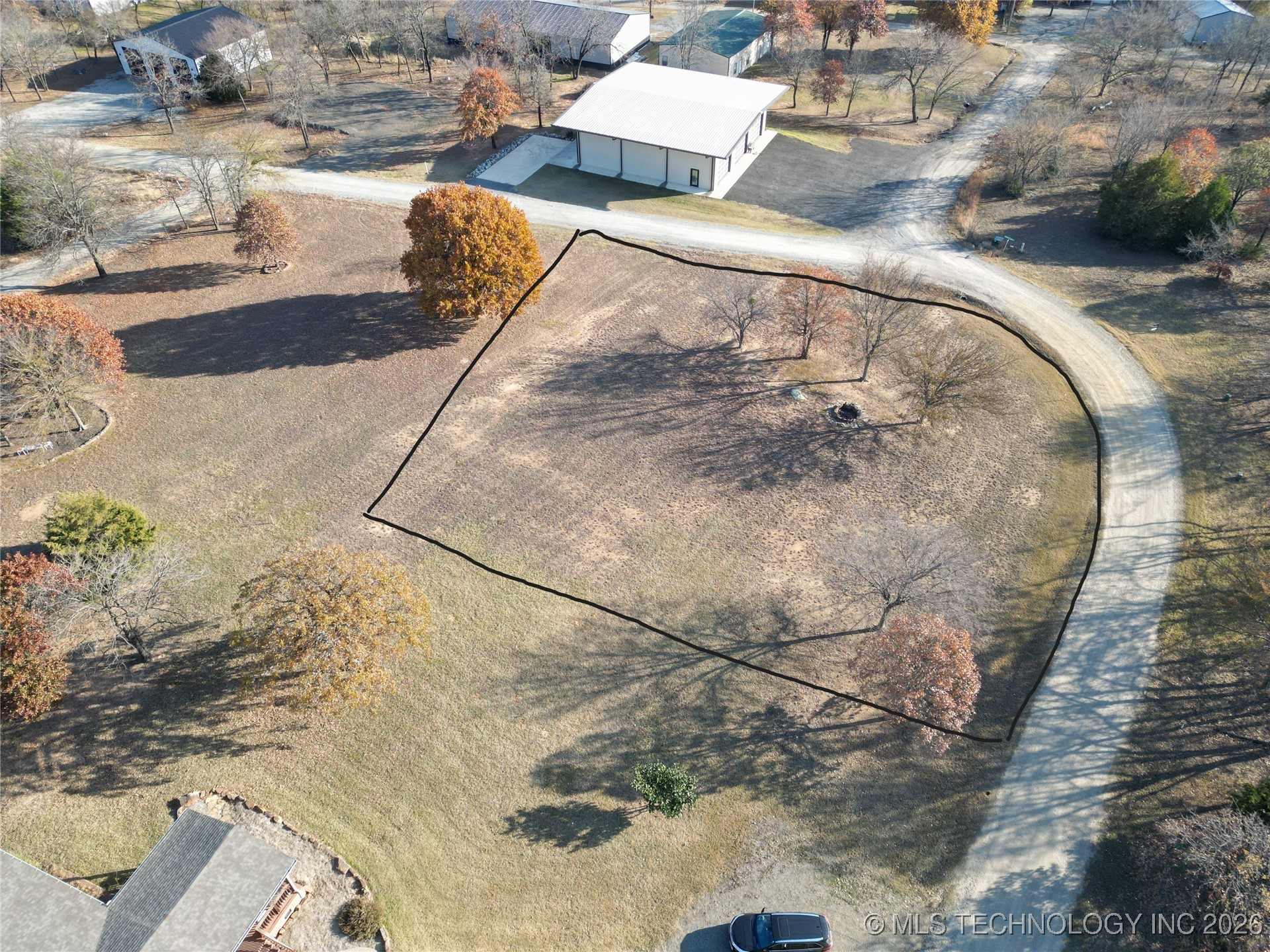 39 4297 Road Property Photo 2