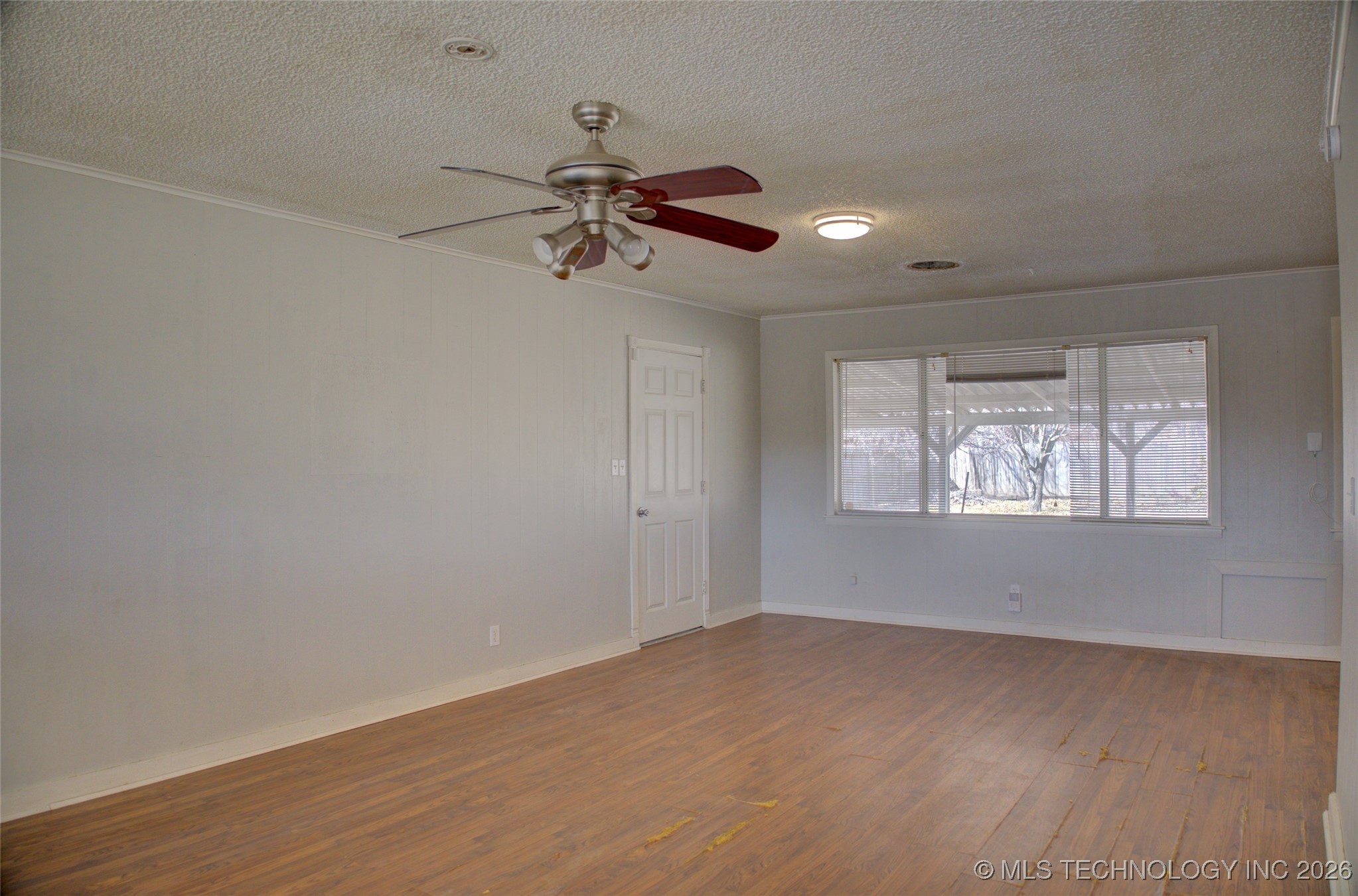 6781 E 26th Place Property Photo 5