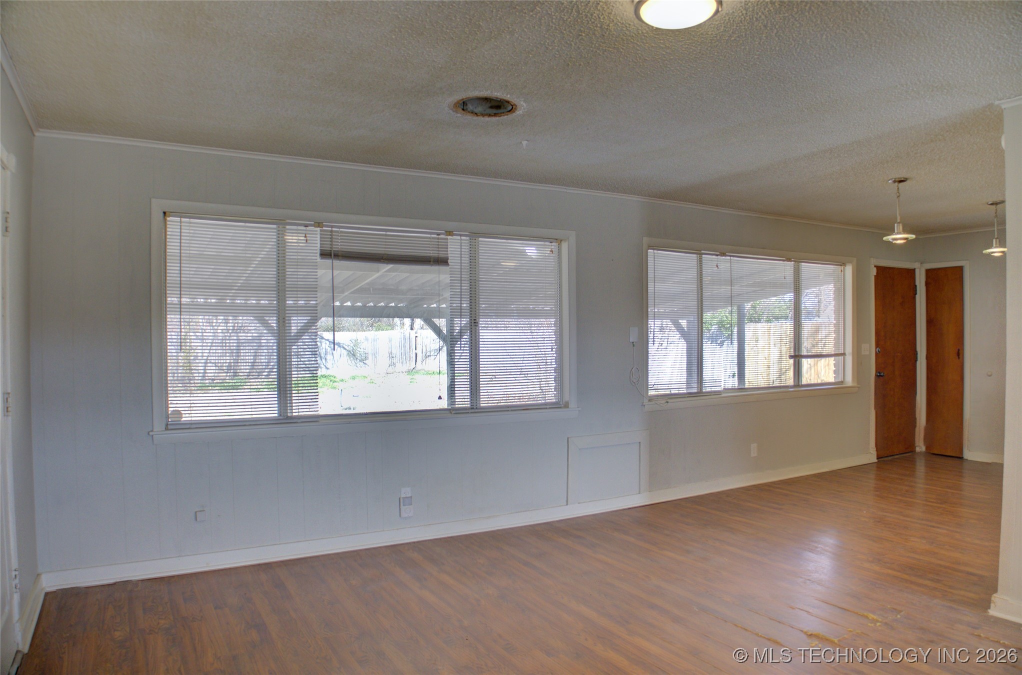 6781 E 26th Place Property Photo 7