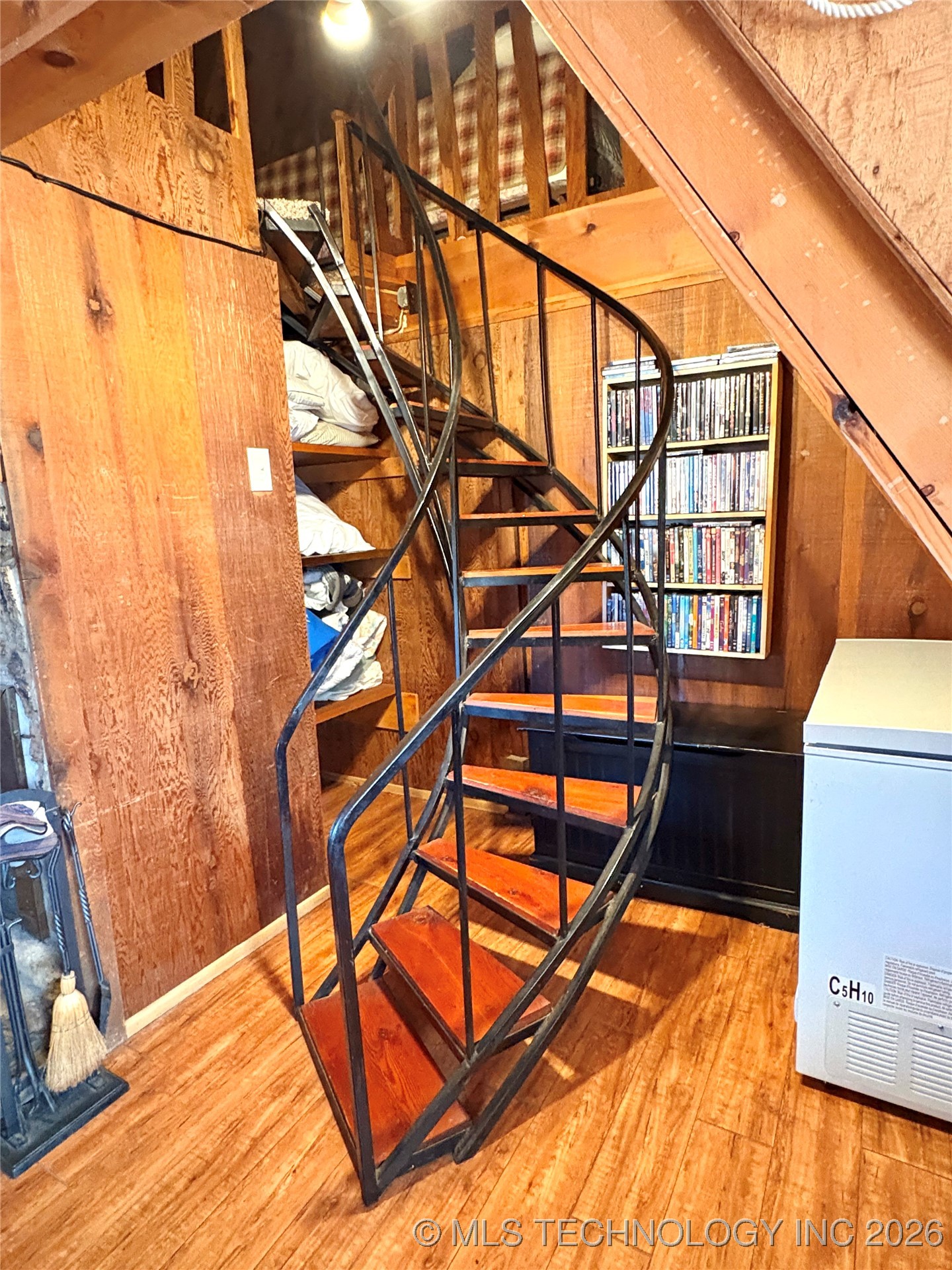 979 County Line Road Property Photo 17