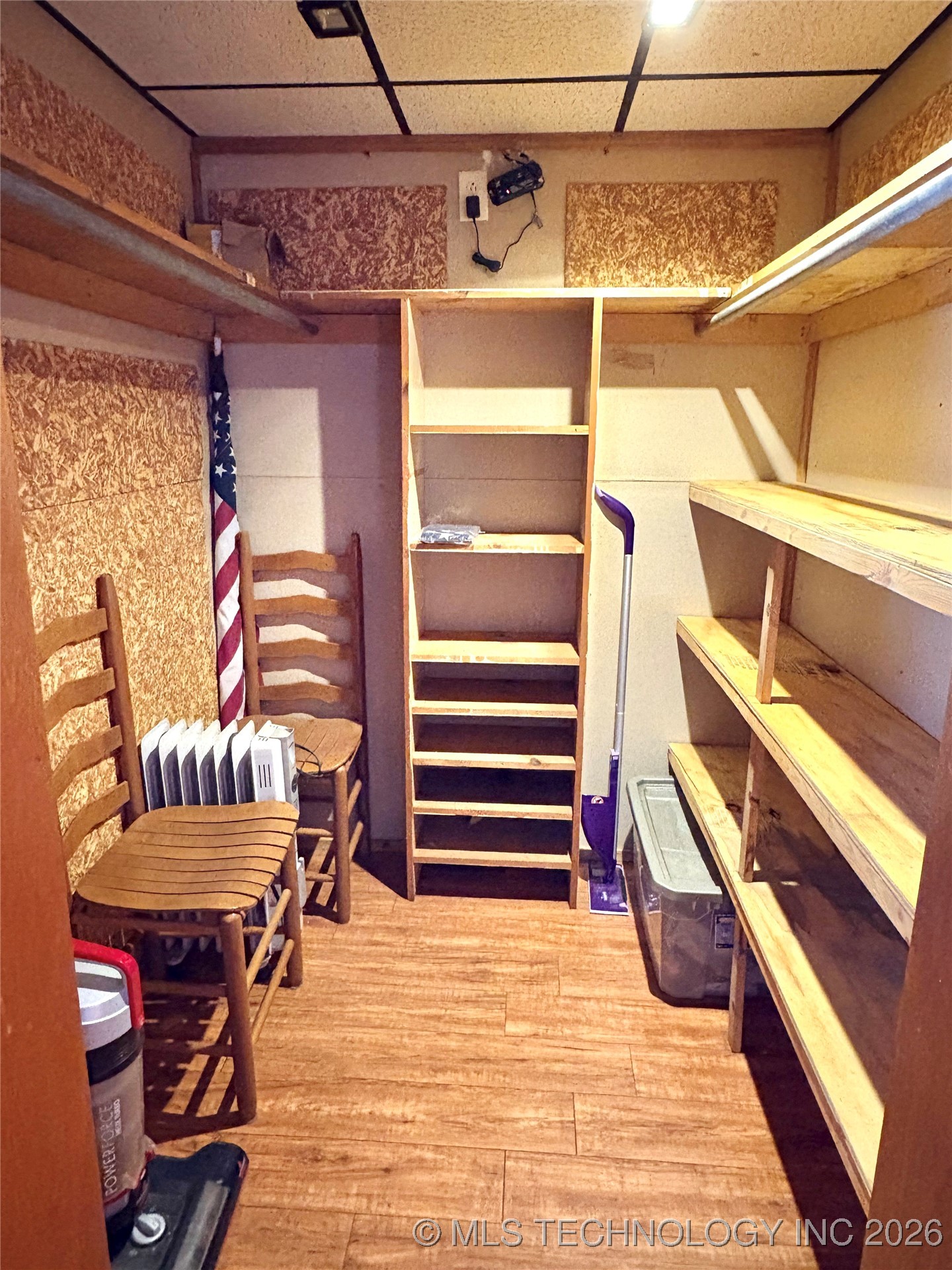 979 County Line Road Property Photo 24