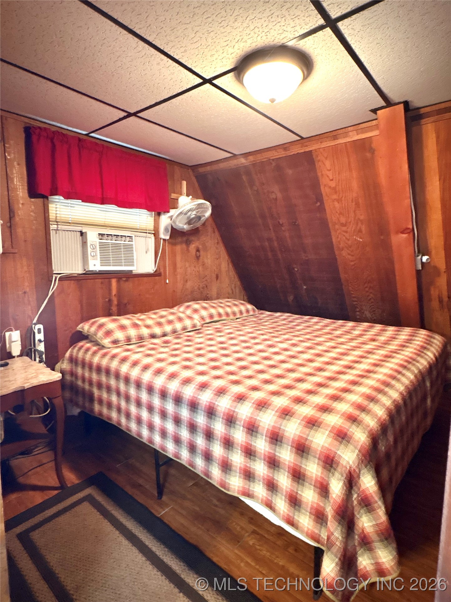 979 County Line Road Property Photo 25