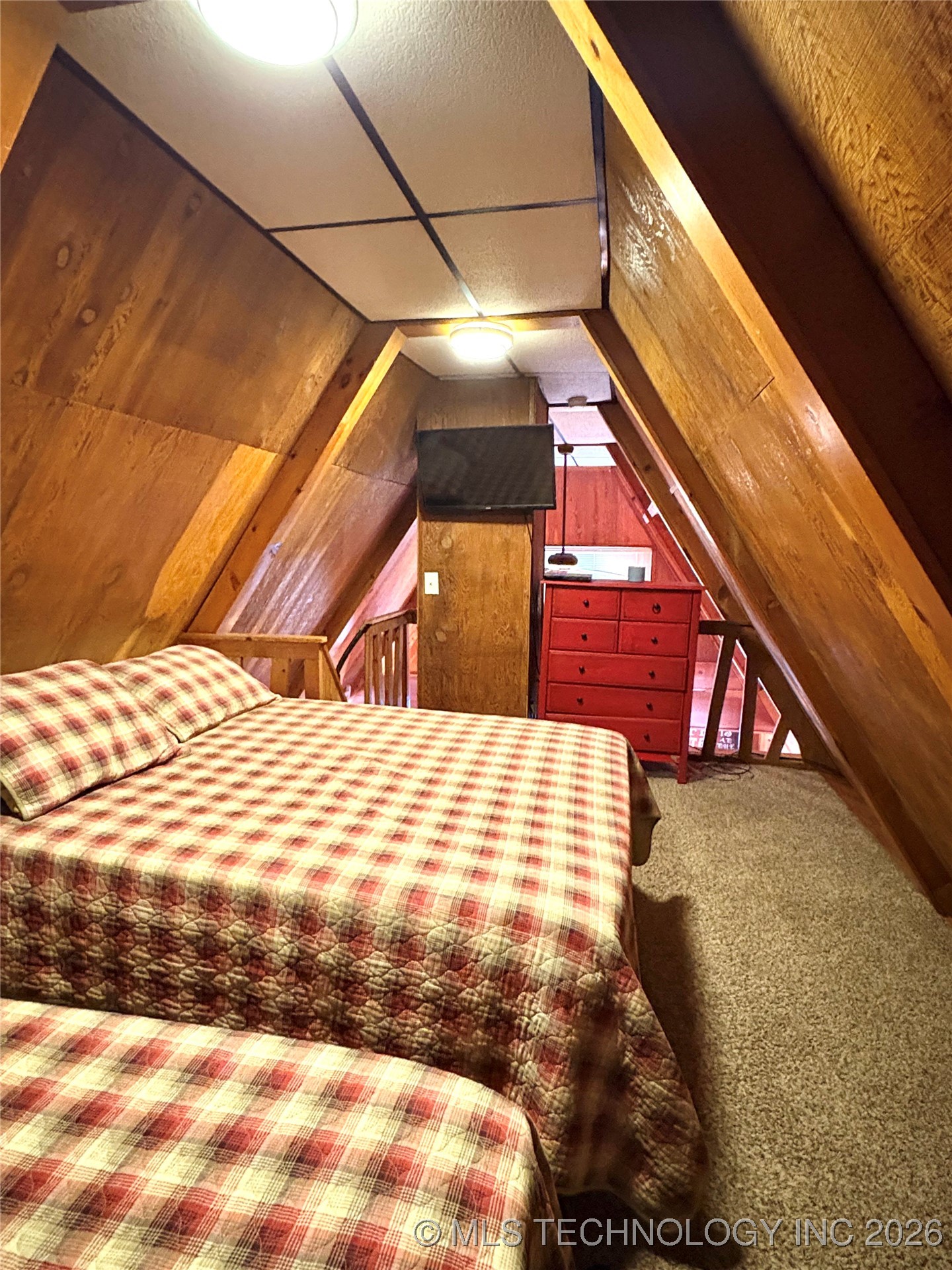 979 County Line Road Property Photo 29