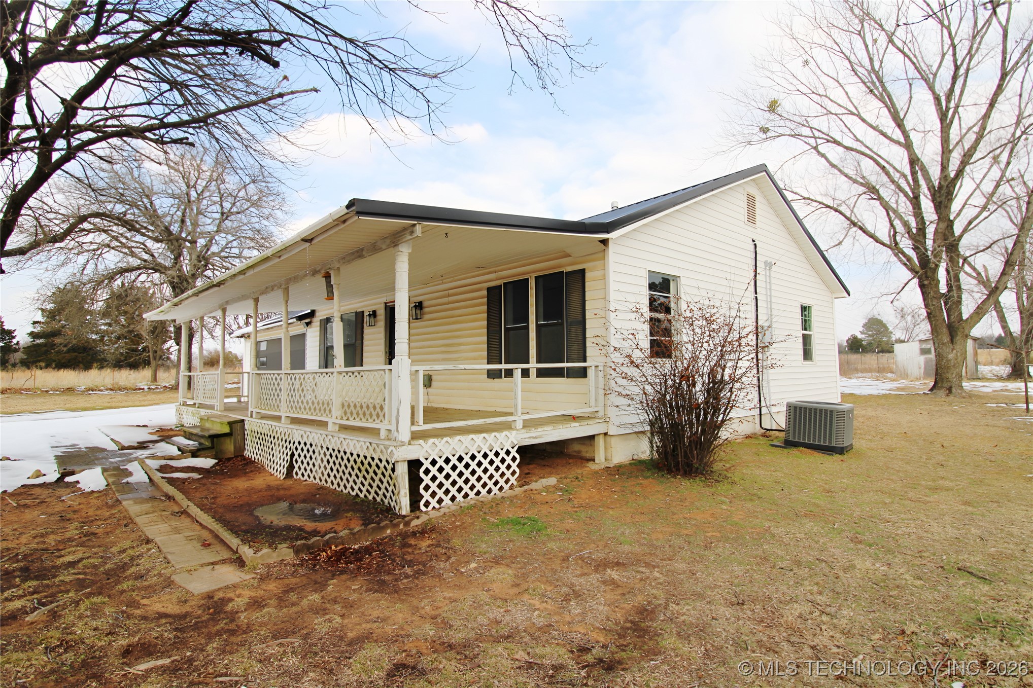 24460 S 200 Road Property Photo 2