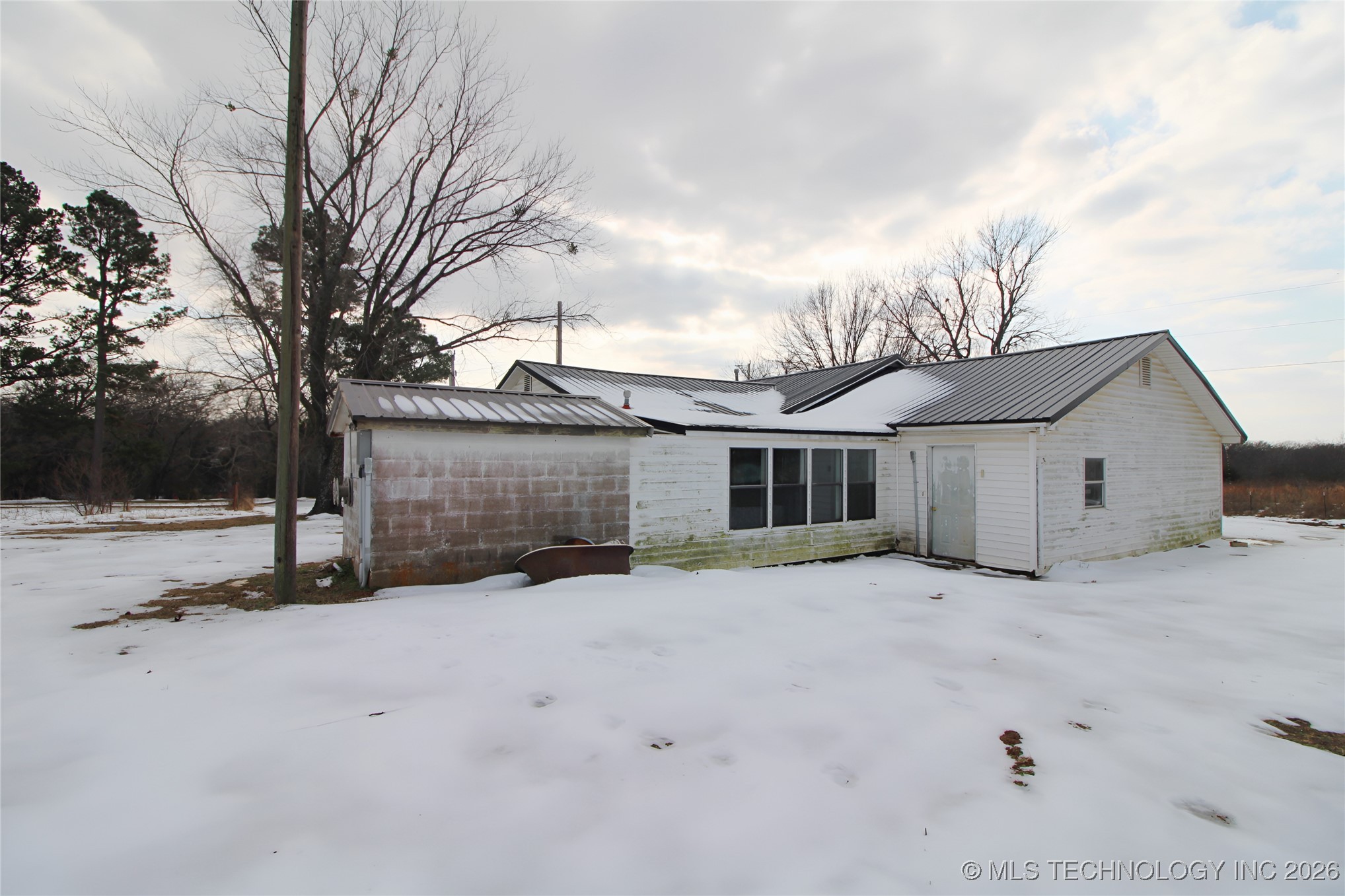 24460 S 200 Road Property Photo 28