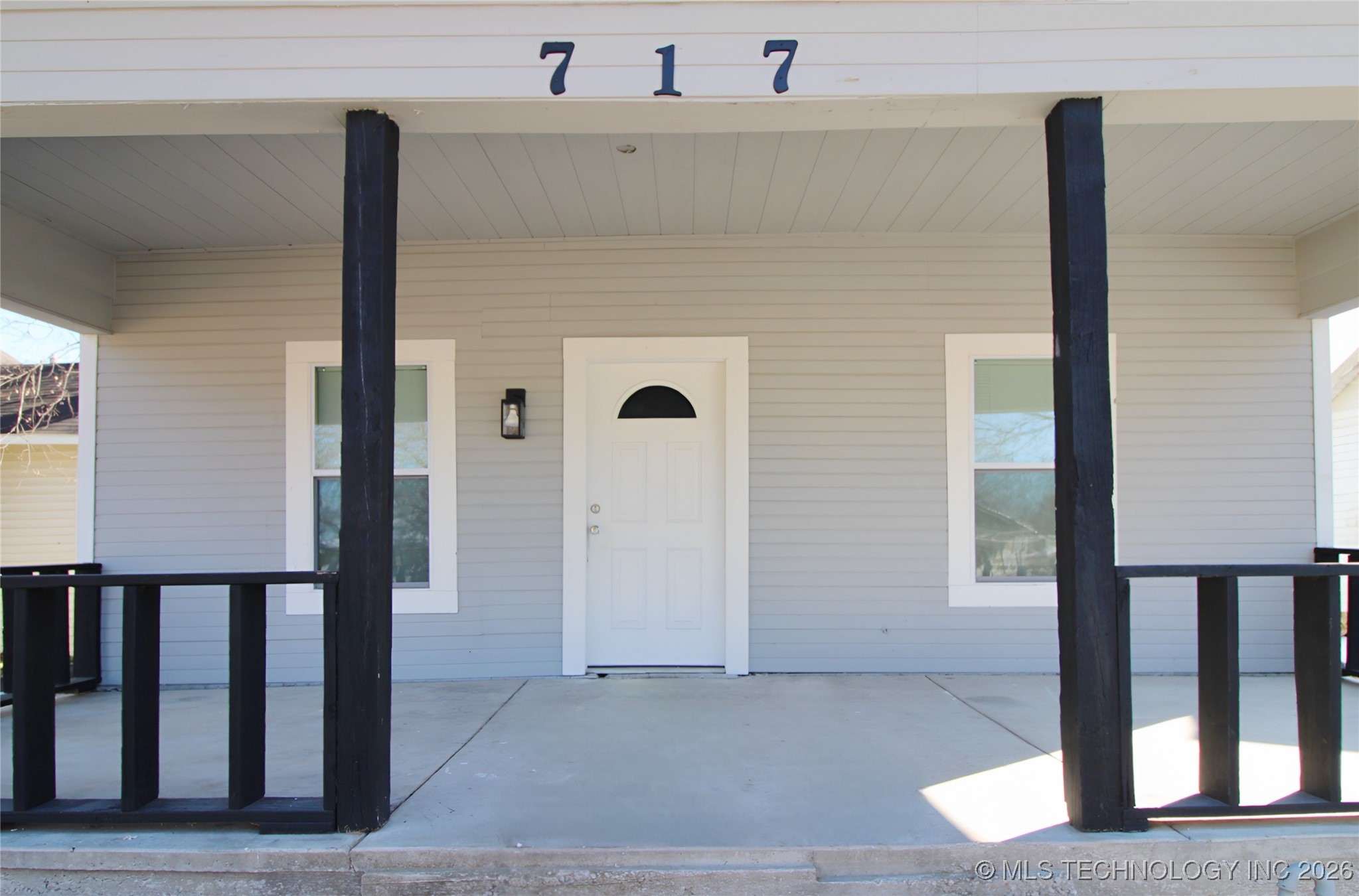 717 N Alabama Avenue Property Photo 4