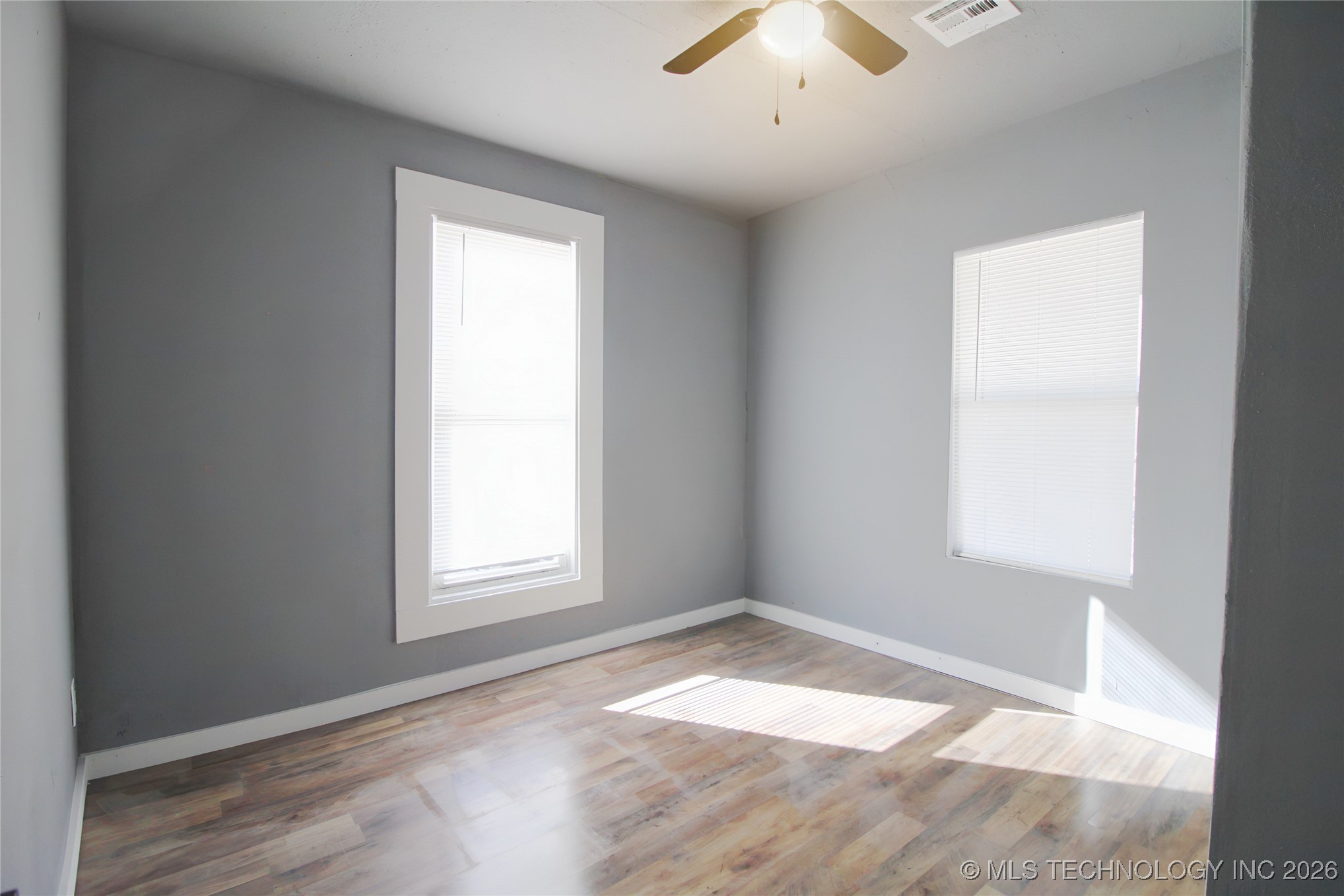 717 N Alabama Avenue Property Photo 14