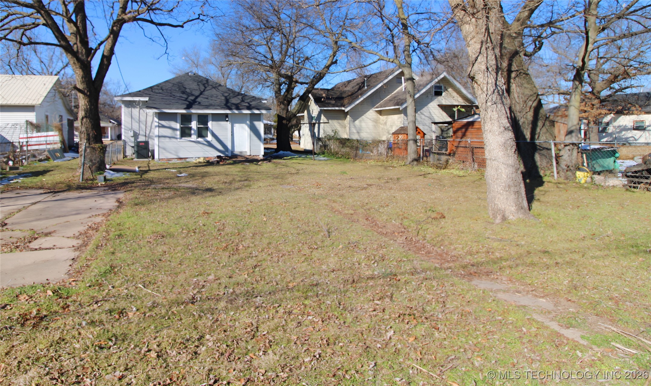 717 N Alabama Avenue Property Photo 25