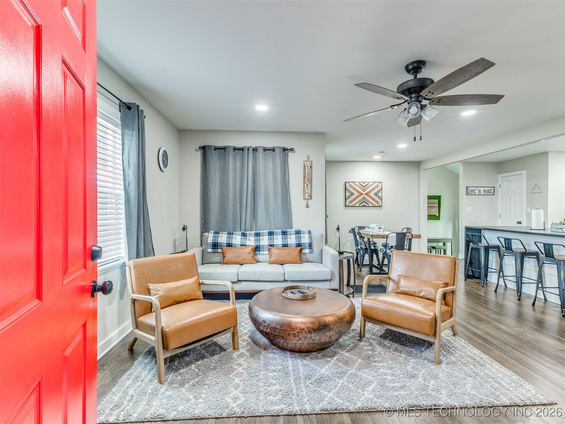 3819 E 15th Street Property Photo 4