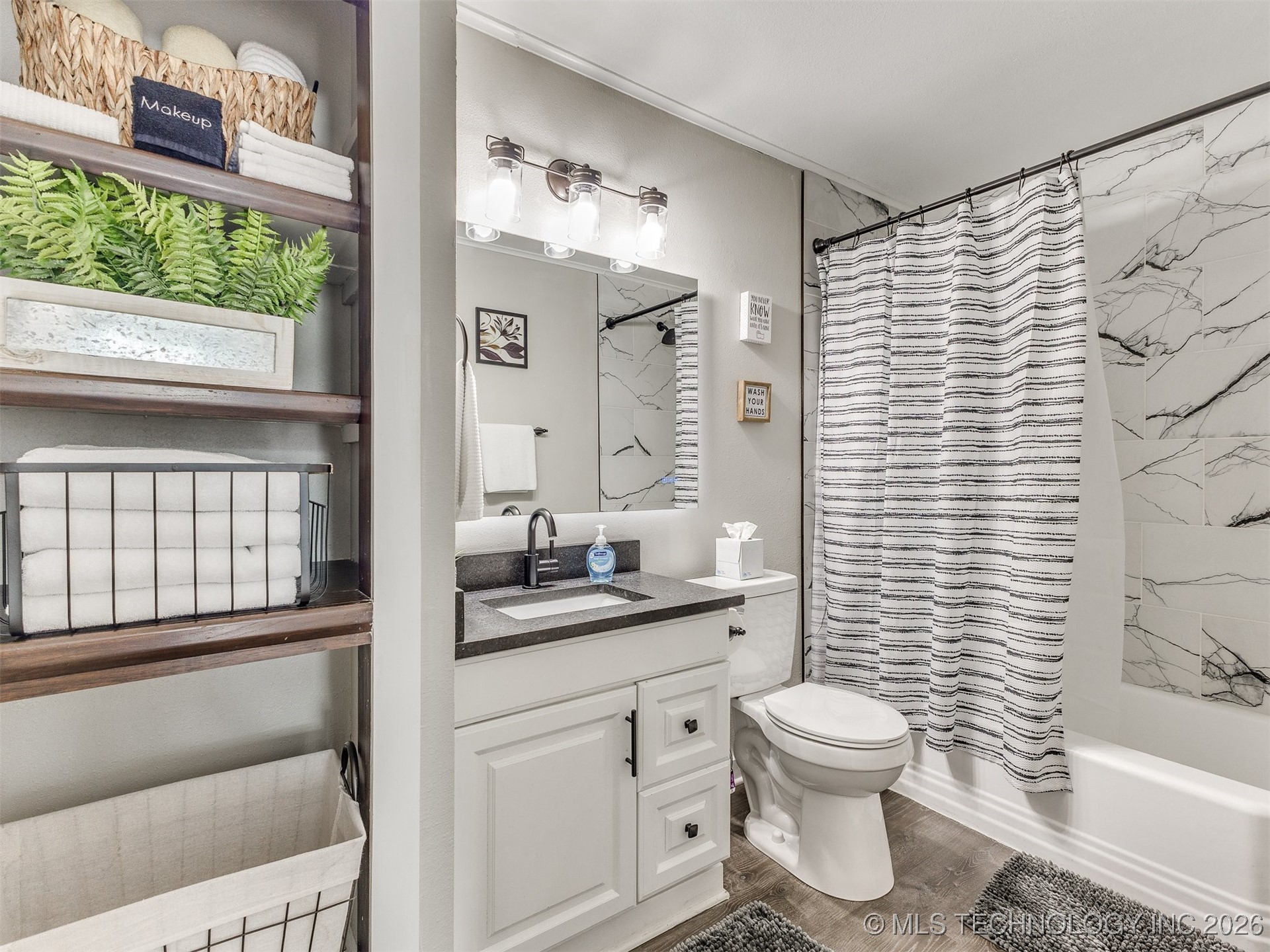 3819 E 15th Street Property Photo 25