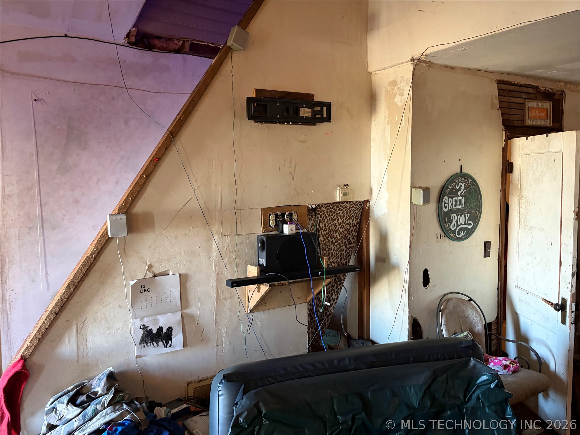 307 Hanover Property Photo 7