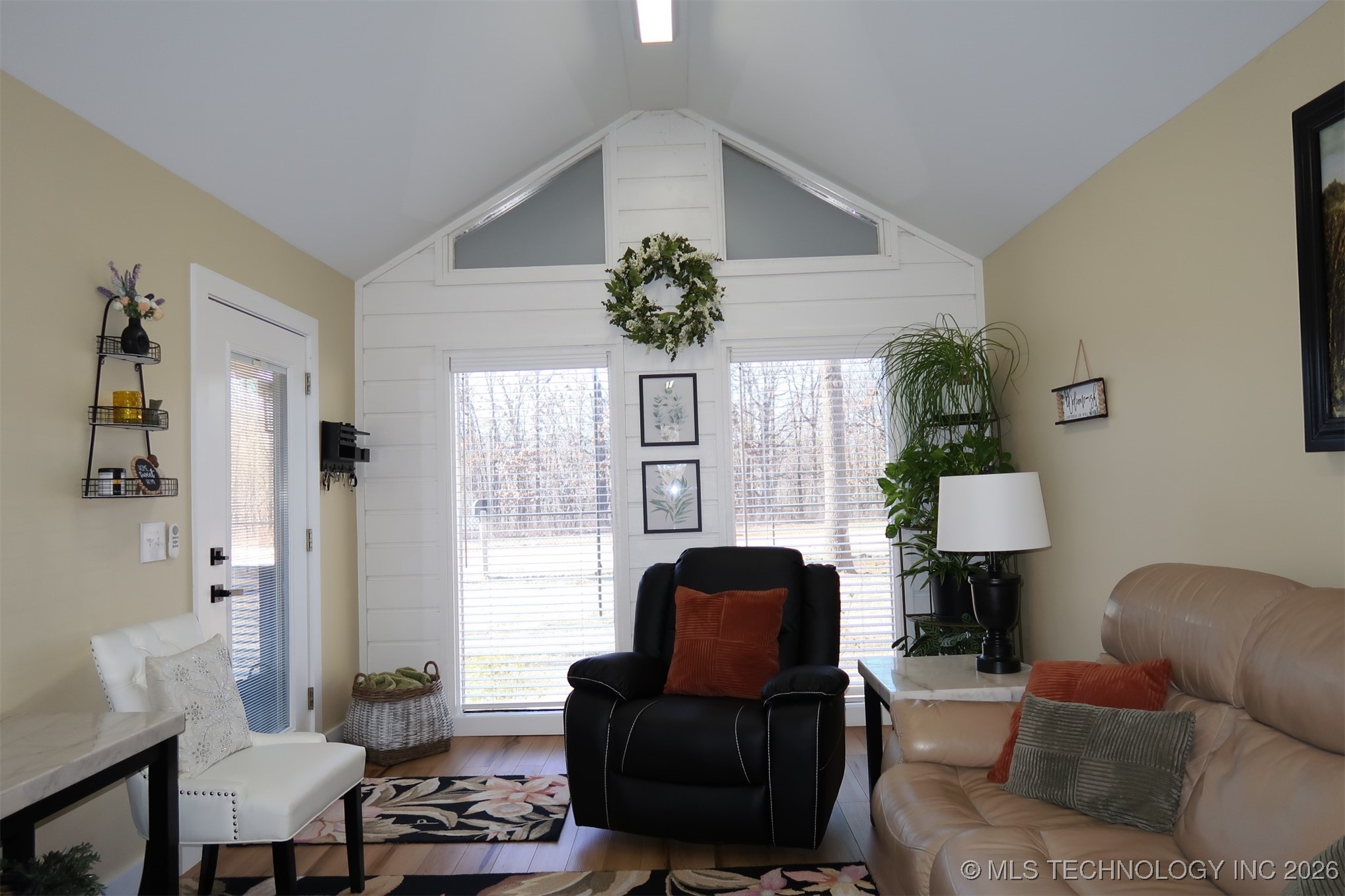 380 Basswood Drive Property Photo 3