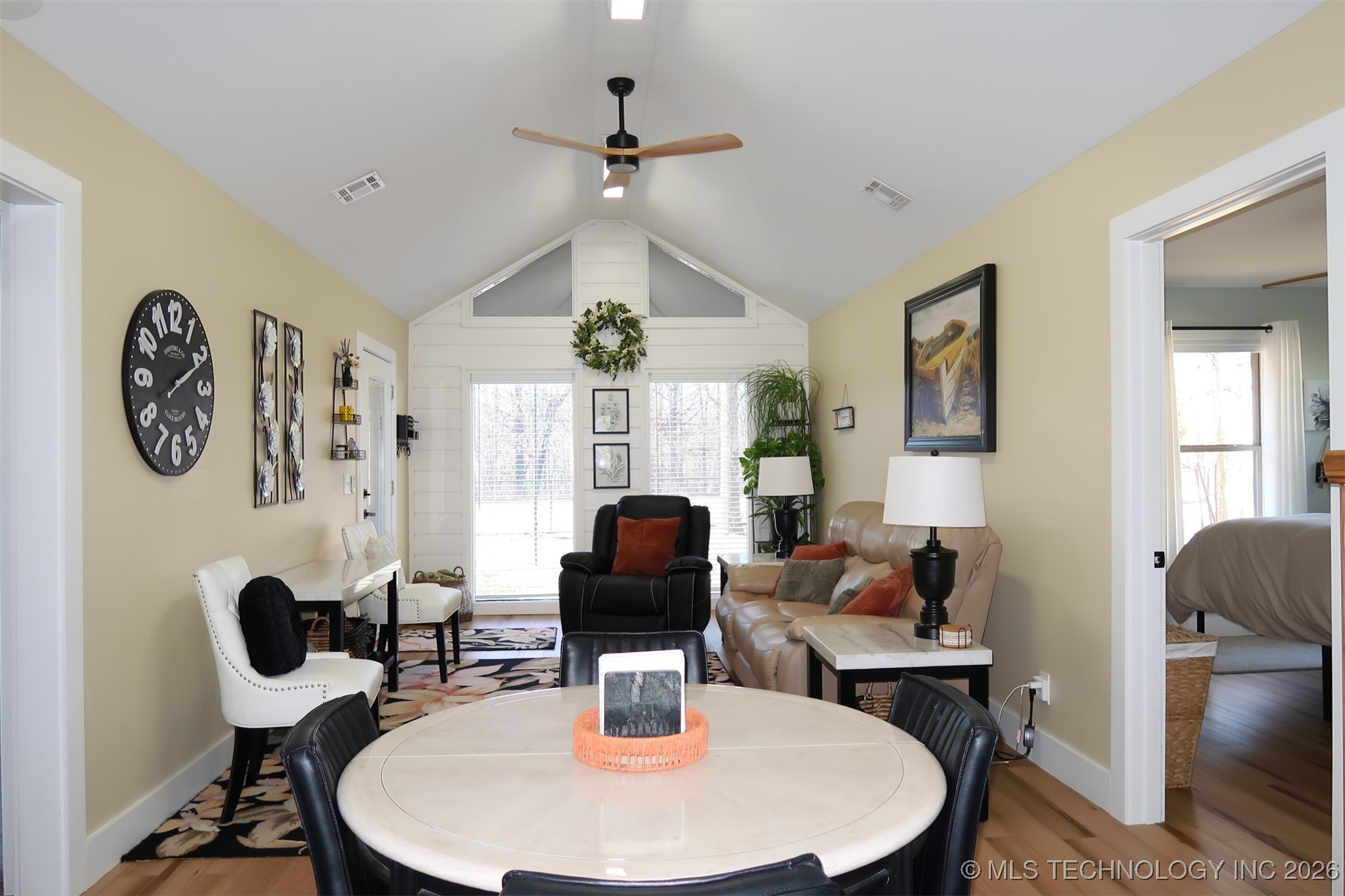 380 Basswood Drive Property Photo 5