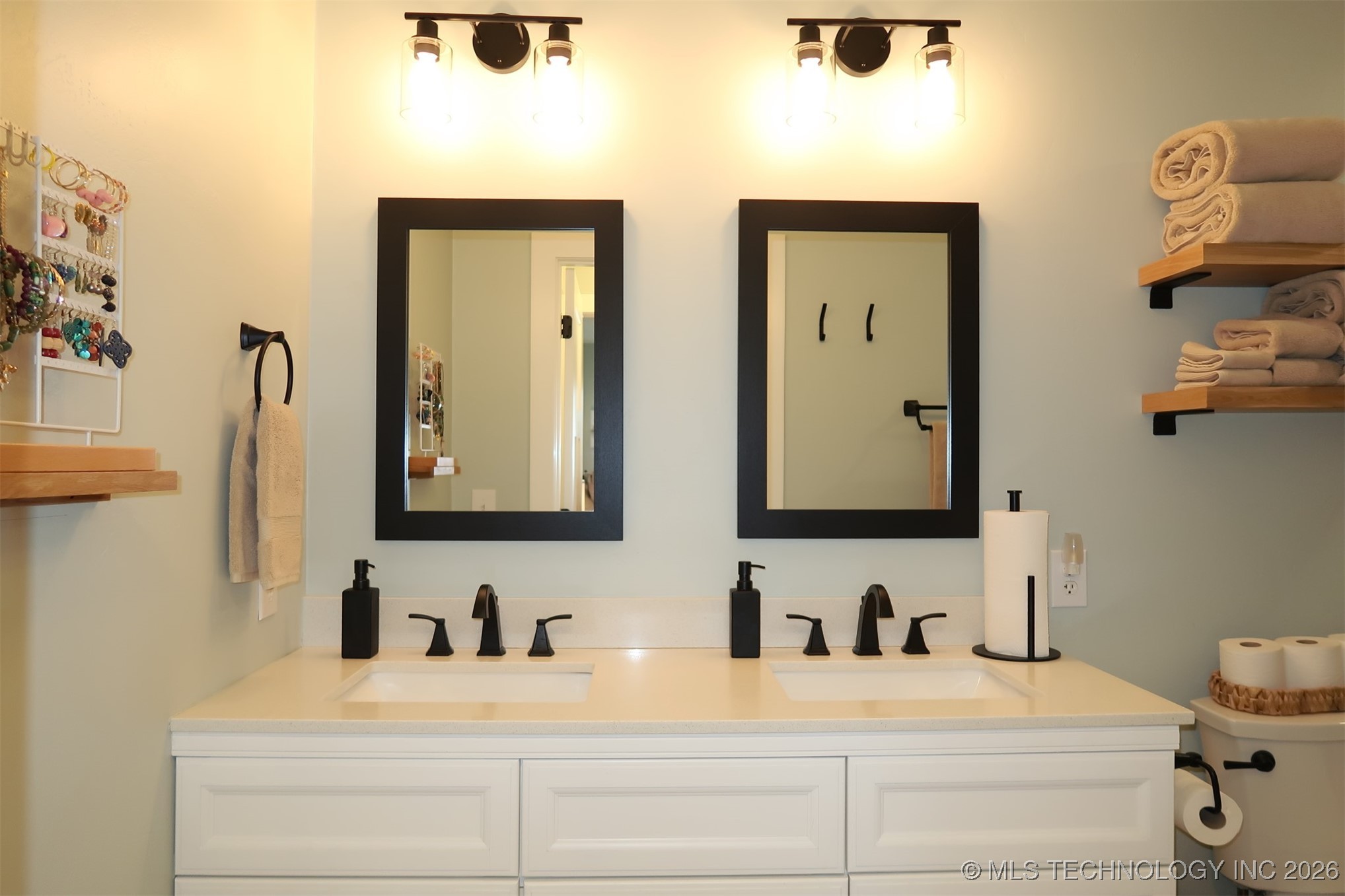 380 Basswood Drive Property Photo 12