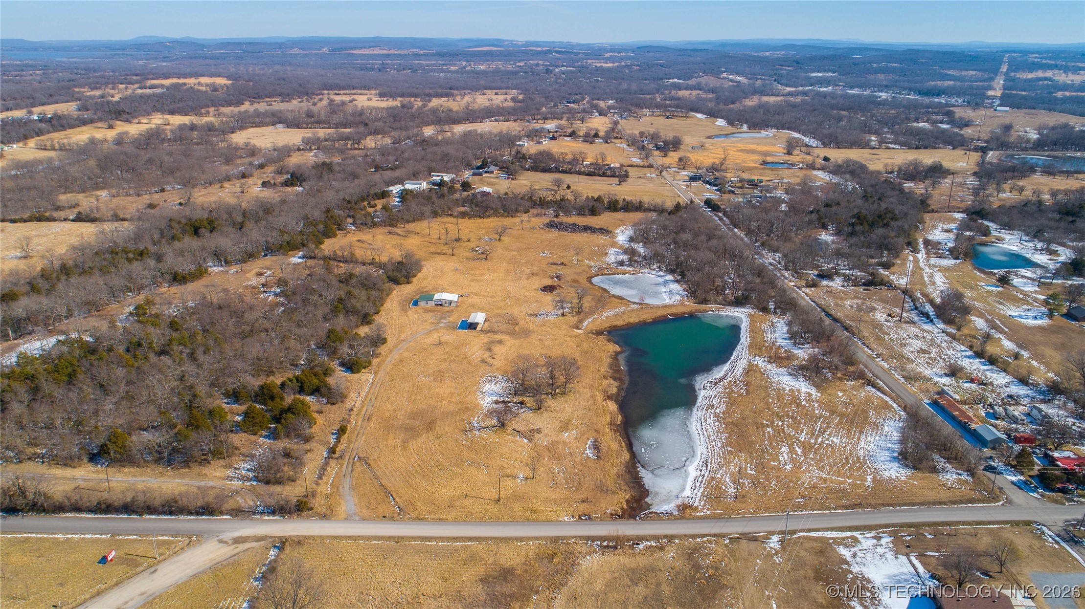 516 E Krebs Lake Road Property Photo 3