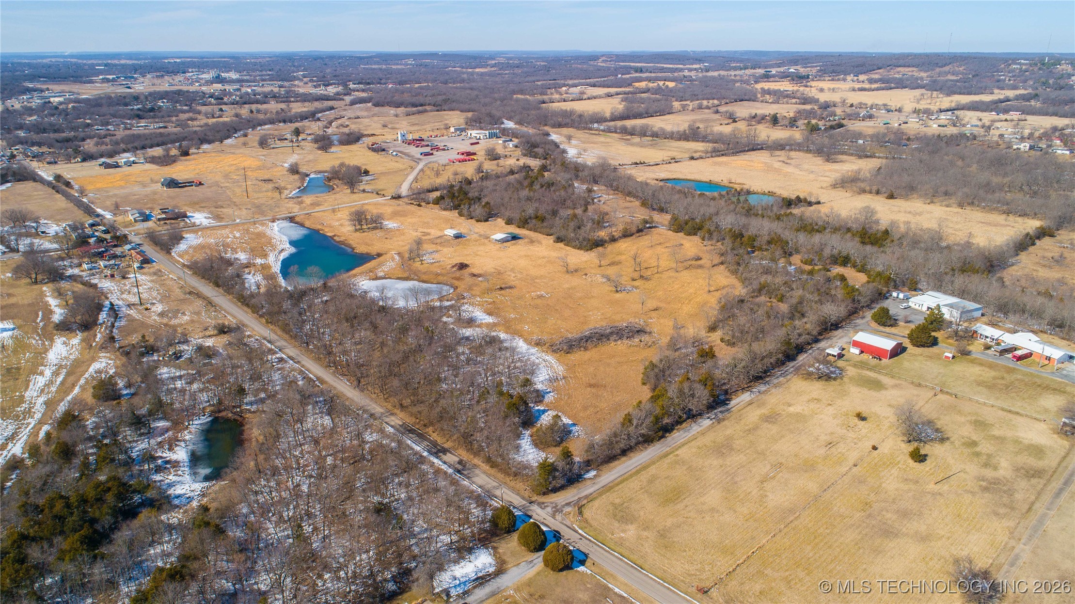 516 E Krebs Lake Road Property Photo 6