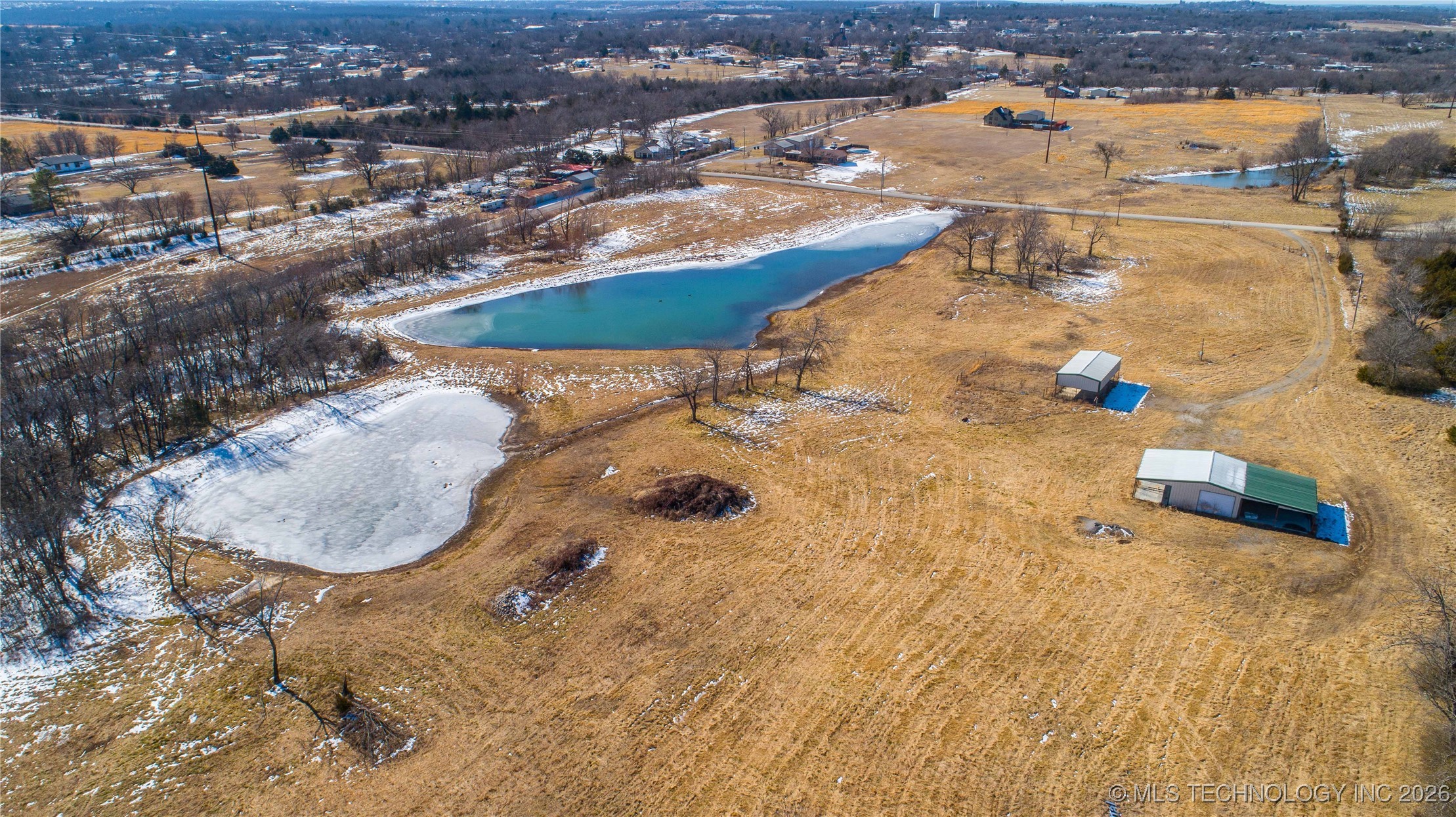516 E Krebs Lake Road Property Photo 7