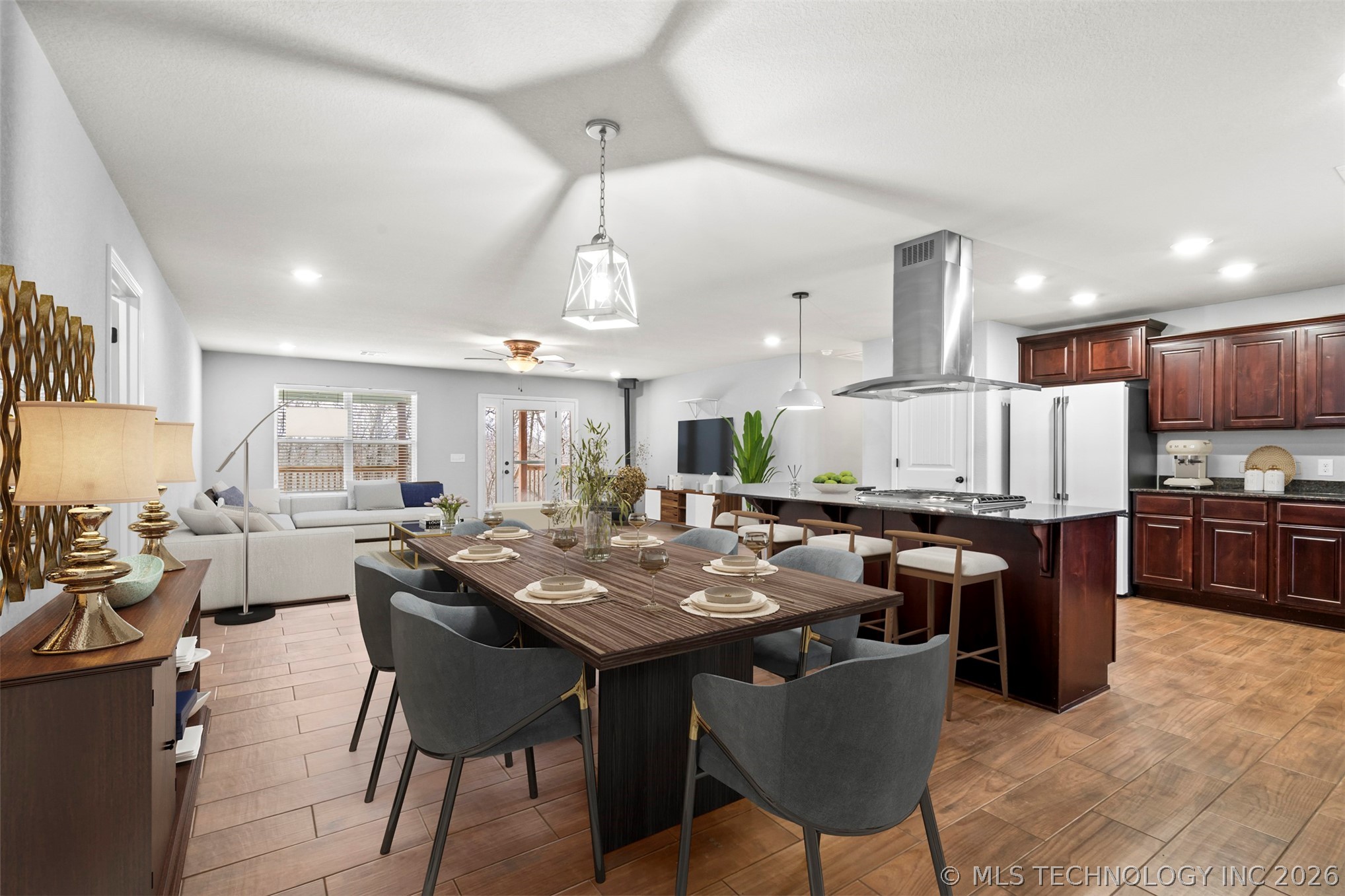 10704 N Jackson Highway Property Photo 13