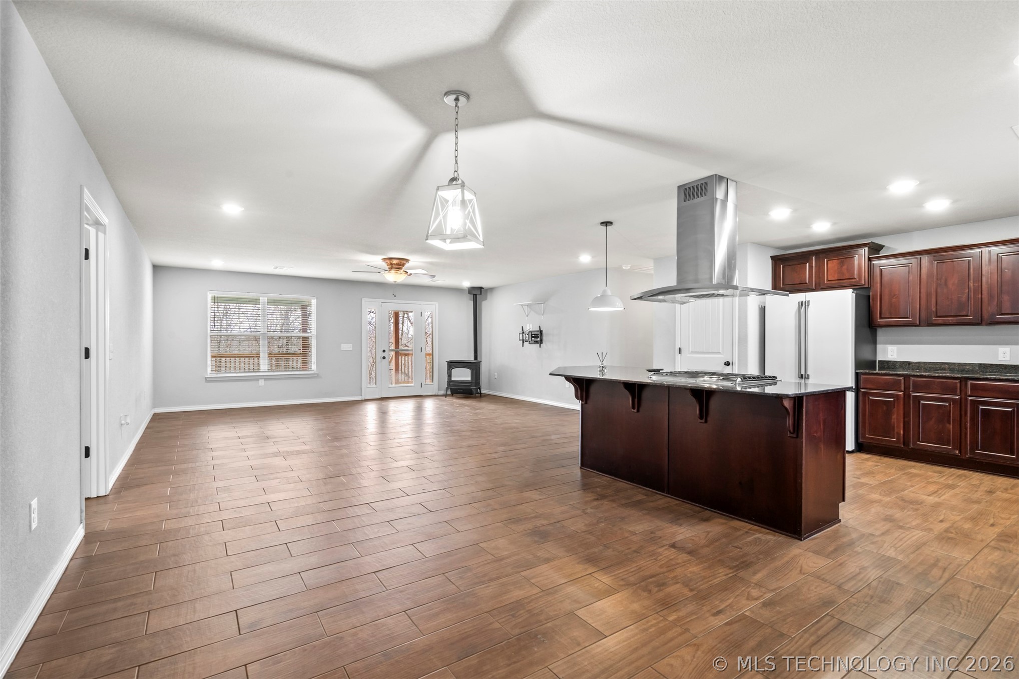 10704 N Jackson Highway Property Photo 14