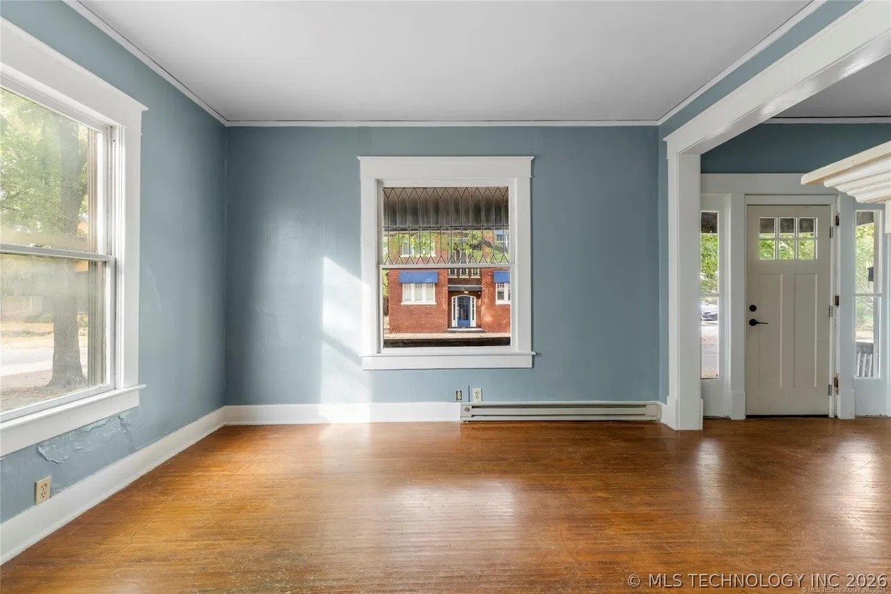 1315 S Carson Avenue Property Photo 5