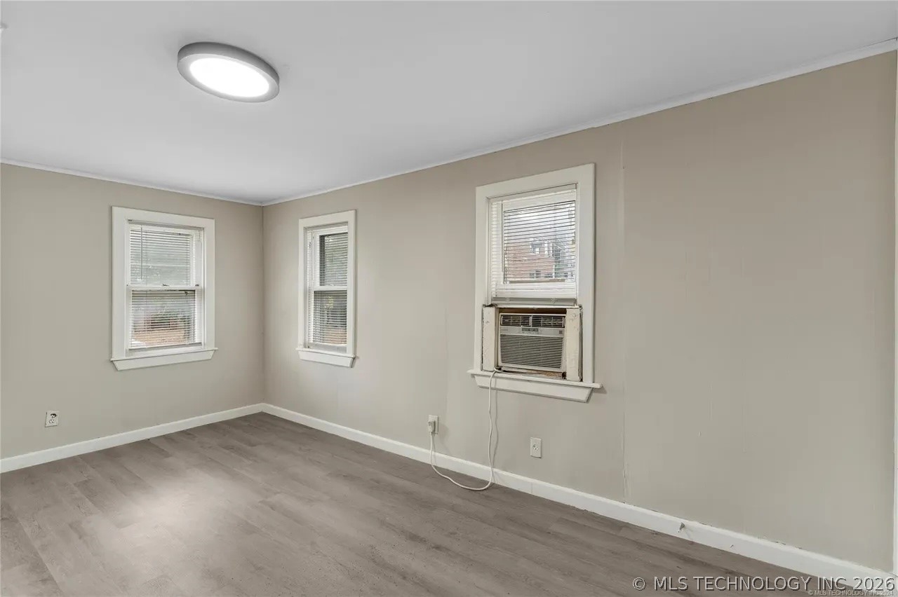 1315 S Carson Avenue Property Photo 29