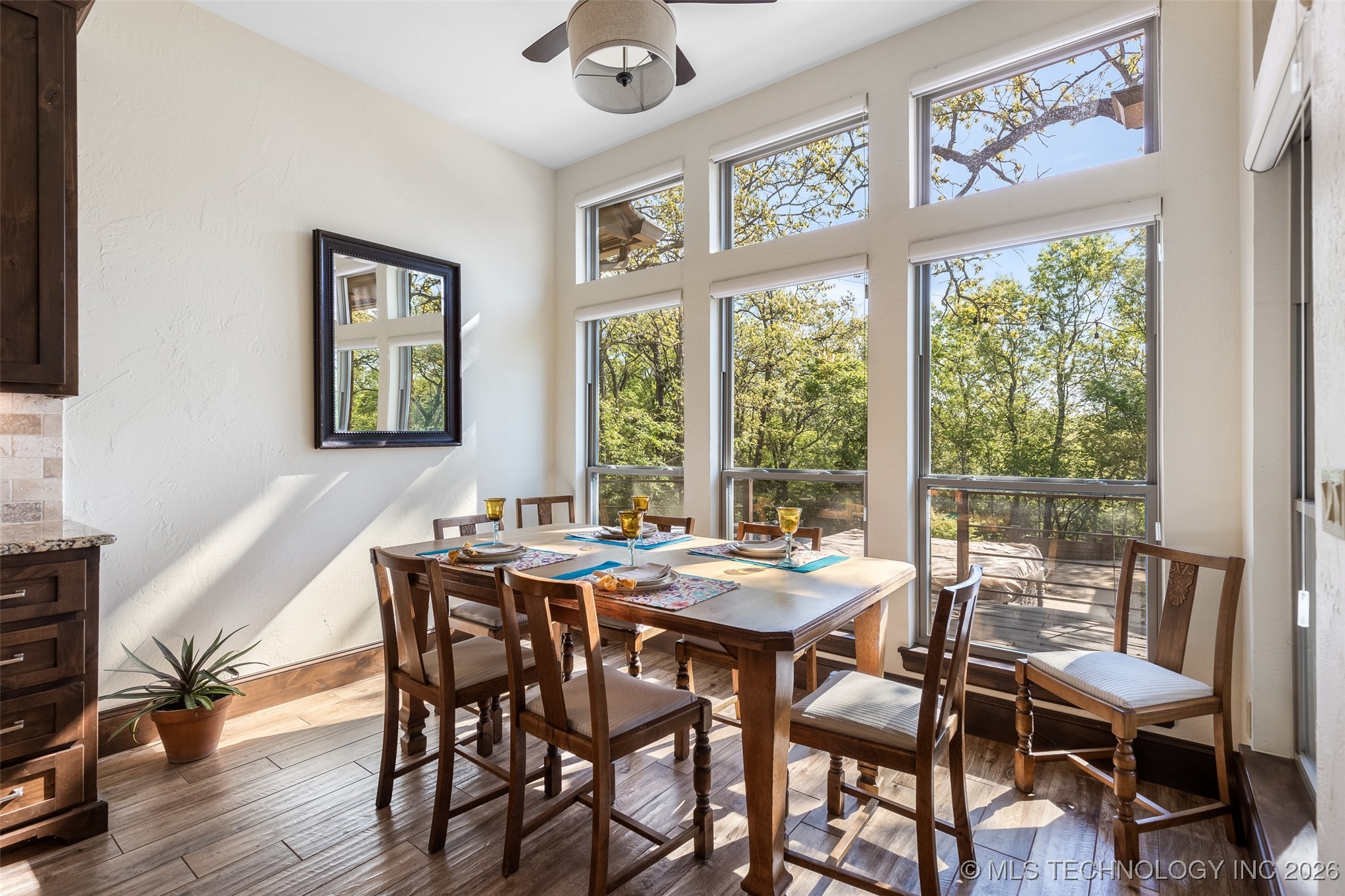 5440 Mainstay Drive Property Photo 9