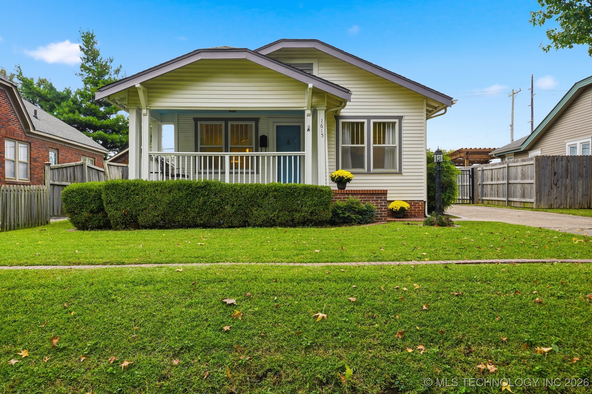 1615 S Gary Place Property Photo 1