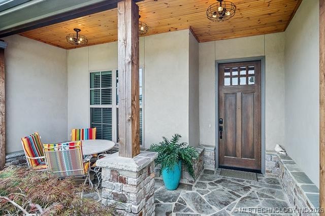 908 W 85th Street Property Photo 2