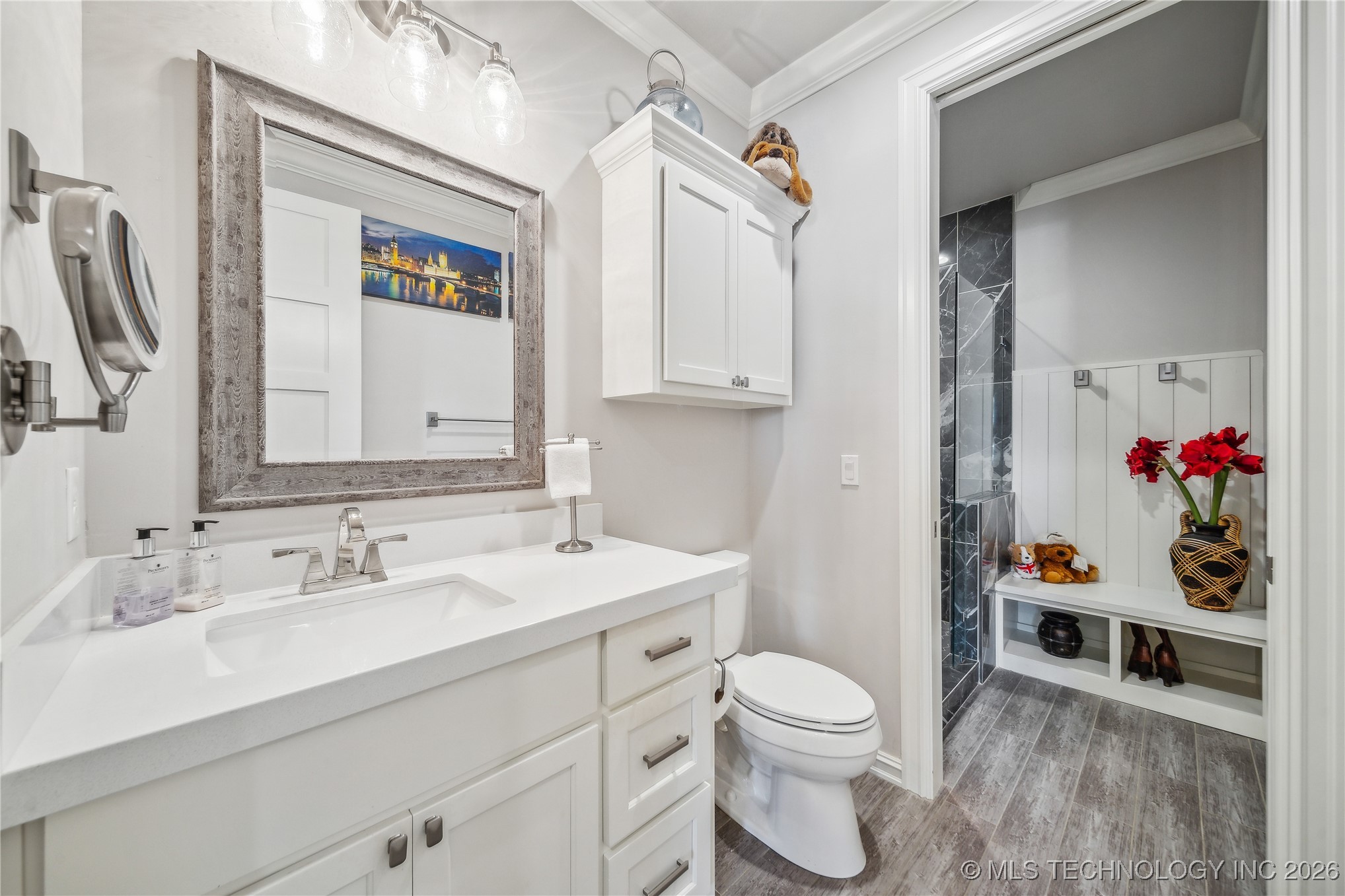 908 W 85th Street Property Photo 27