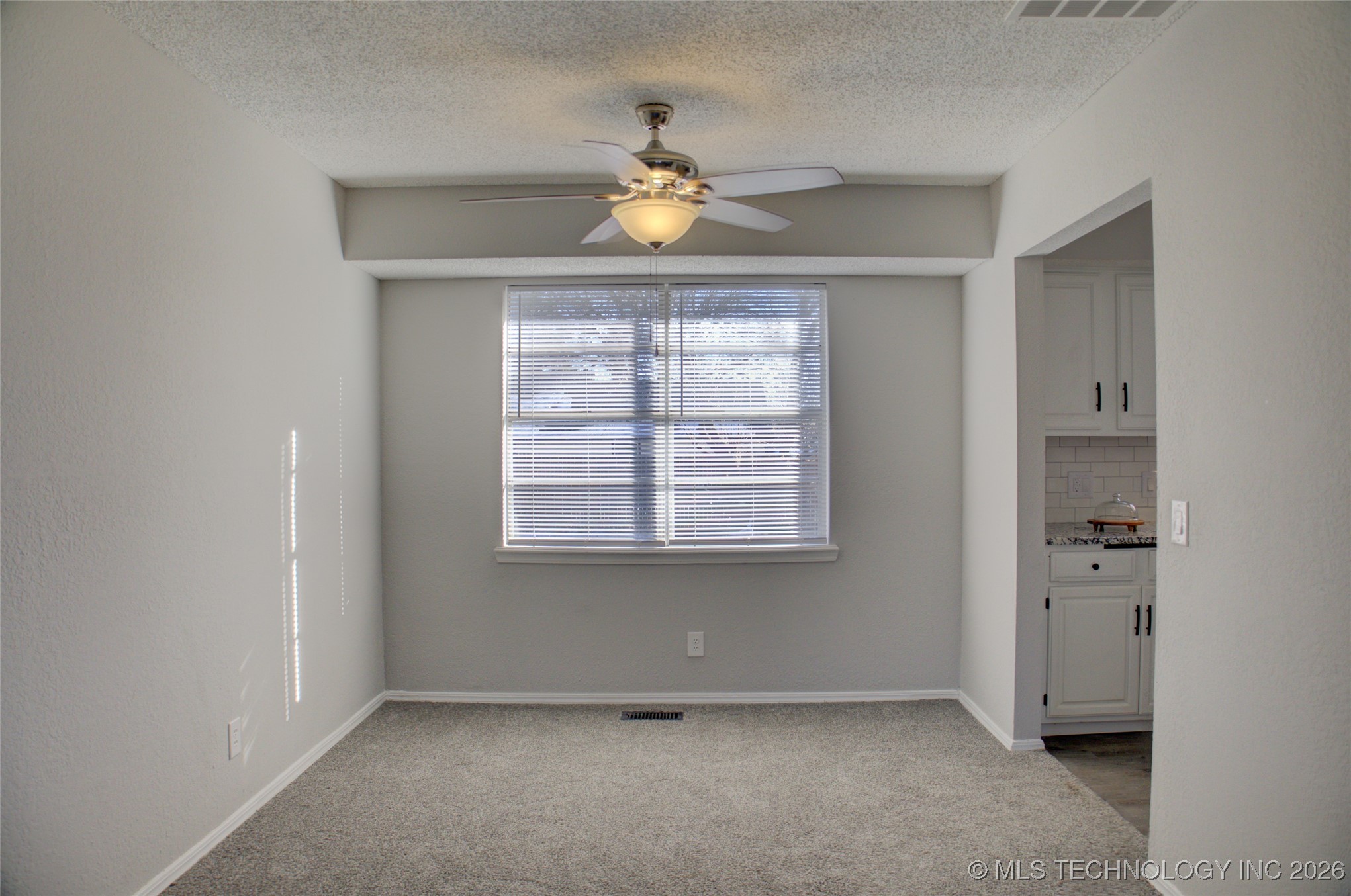 825 W Waco Street Property Photo 11