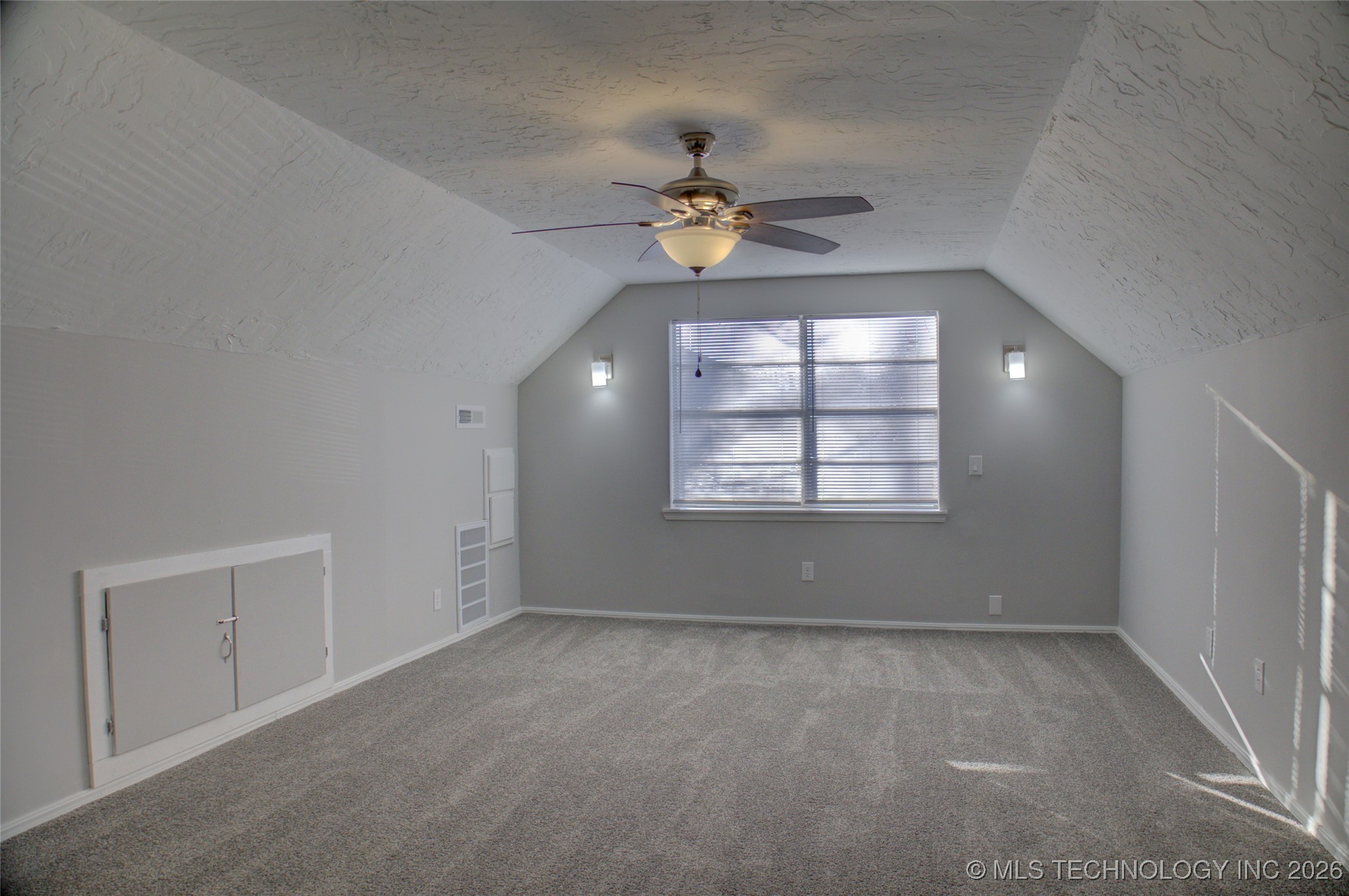 825 W Waco Street Property Photo 36