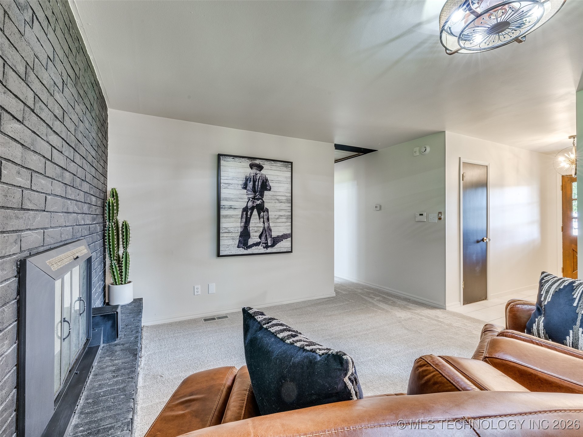 701 W 41st Street Property Photo 11