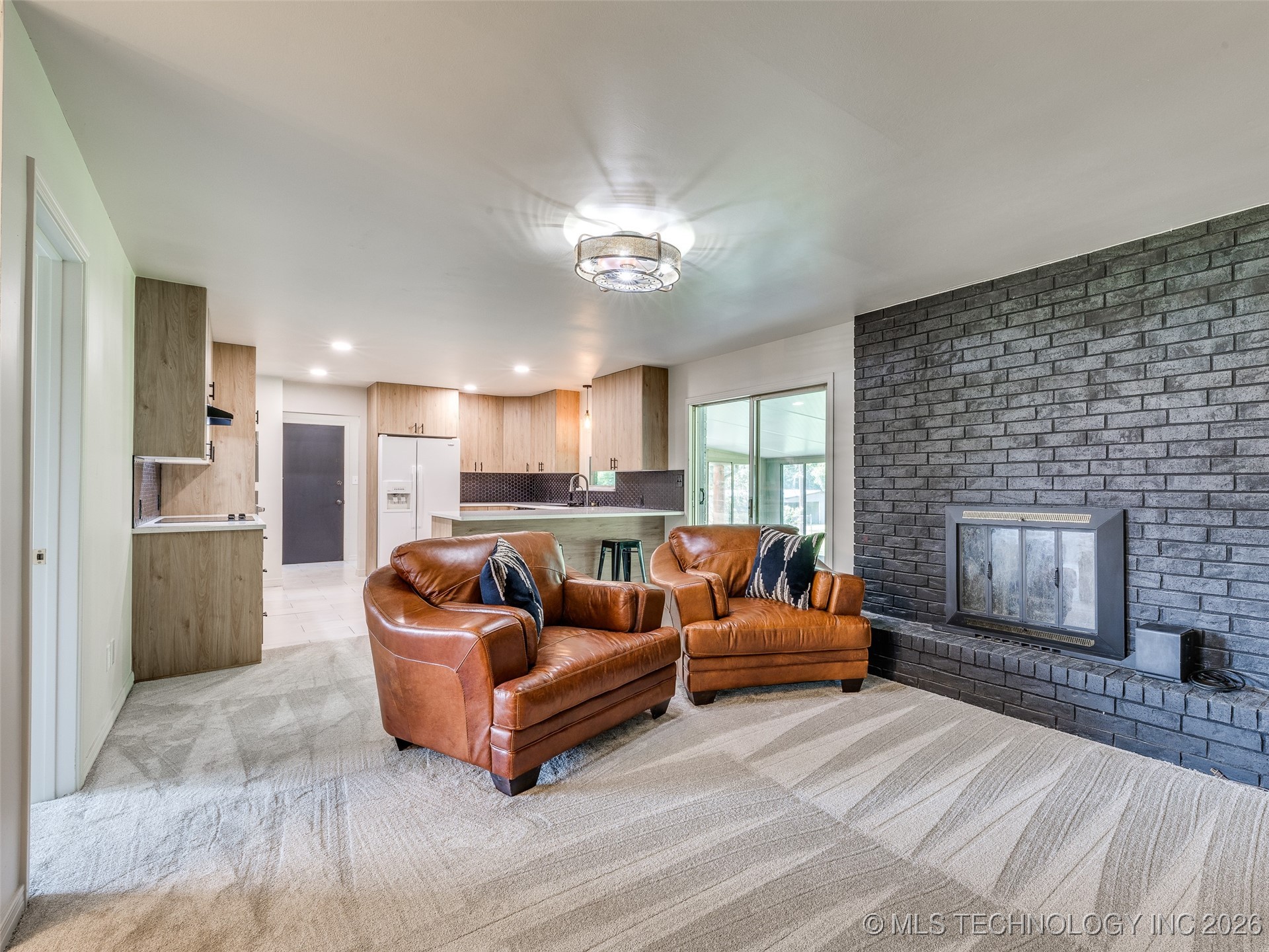 701 W 41st Street Property Photo 12