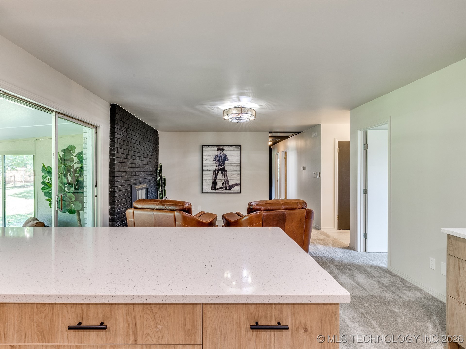 701 W 41st Street Property Photo 22