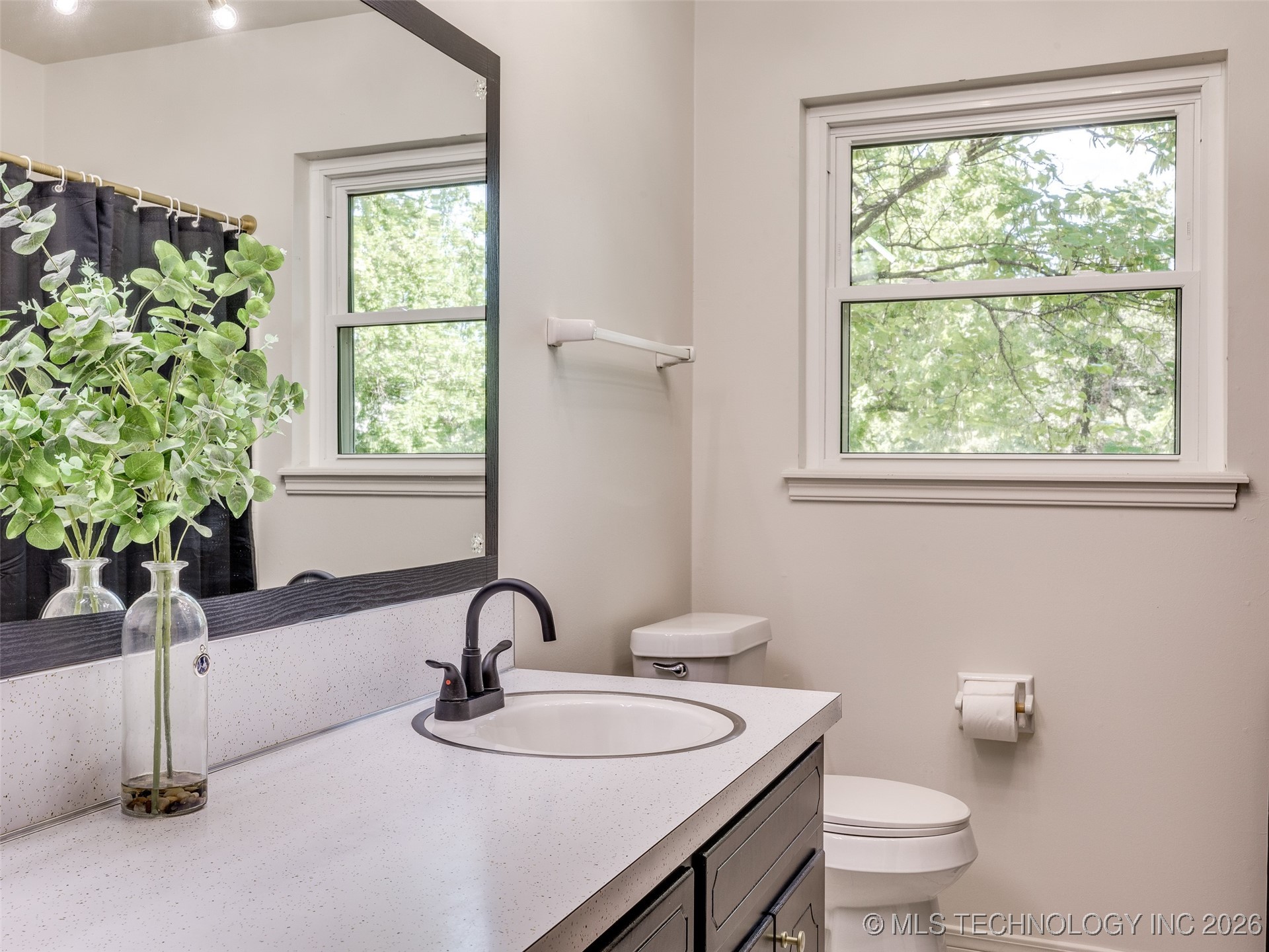 701 W 41st Street Property Photo 36