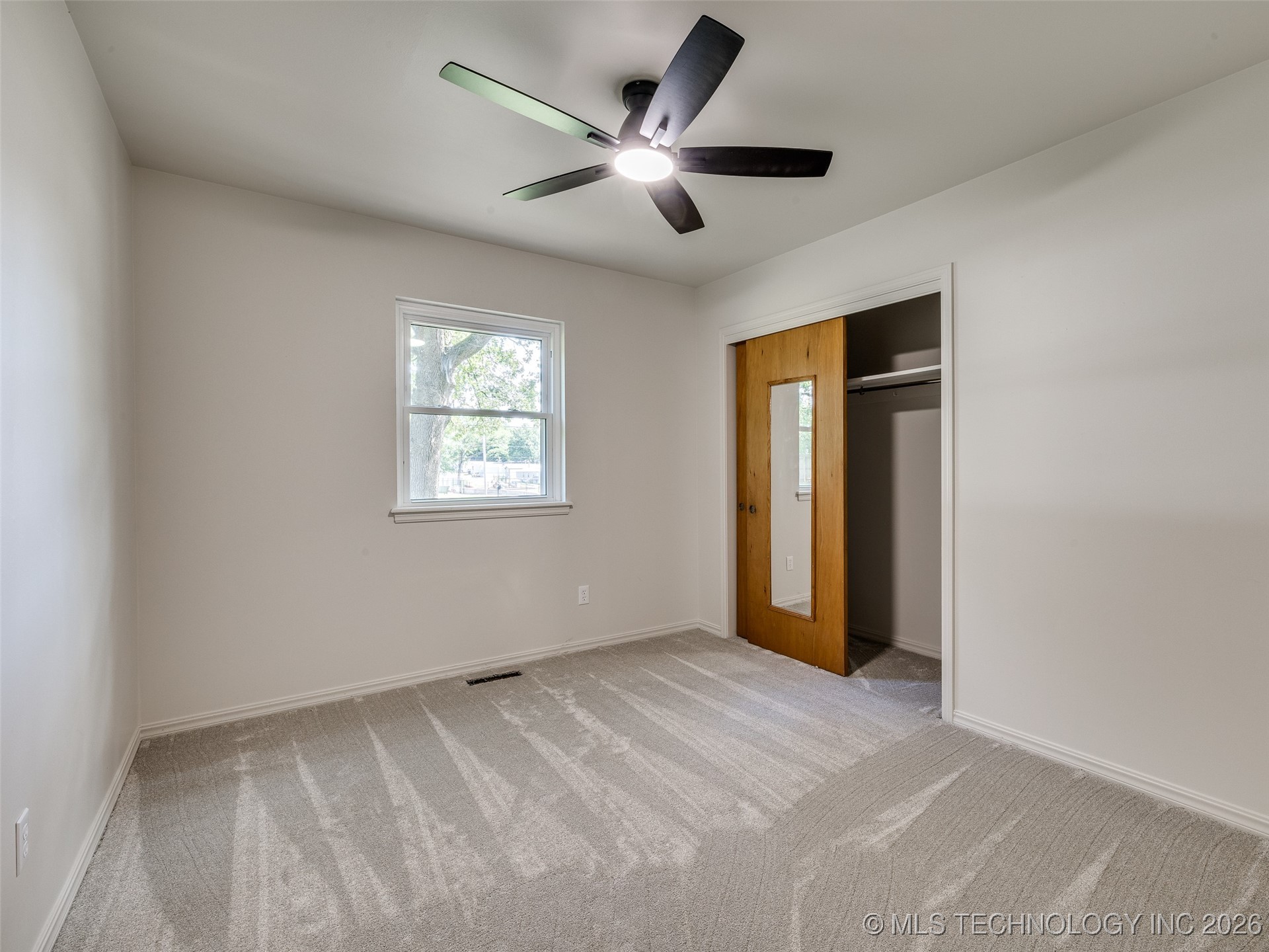 701 W 41st Street Property Photo 43